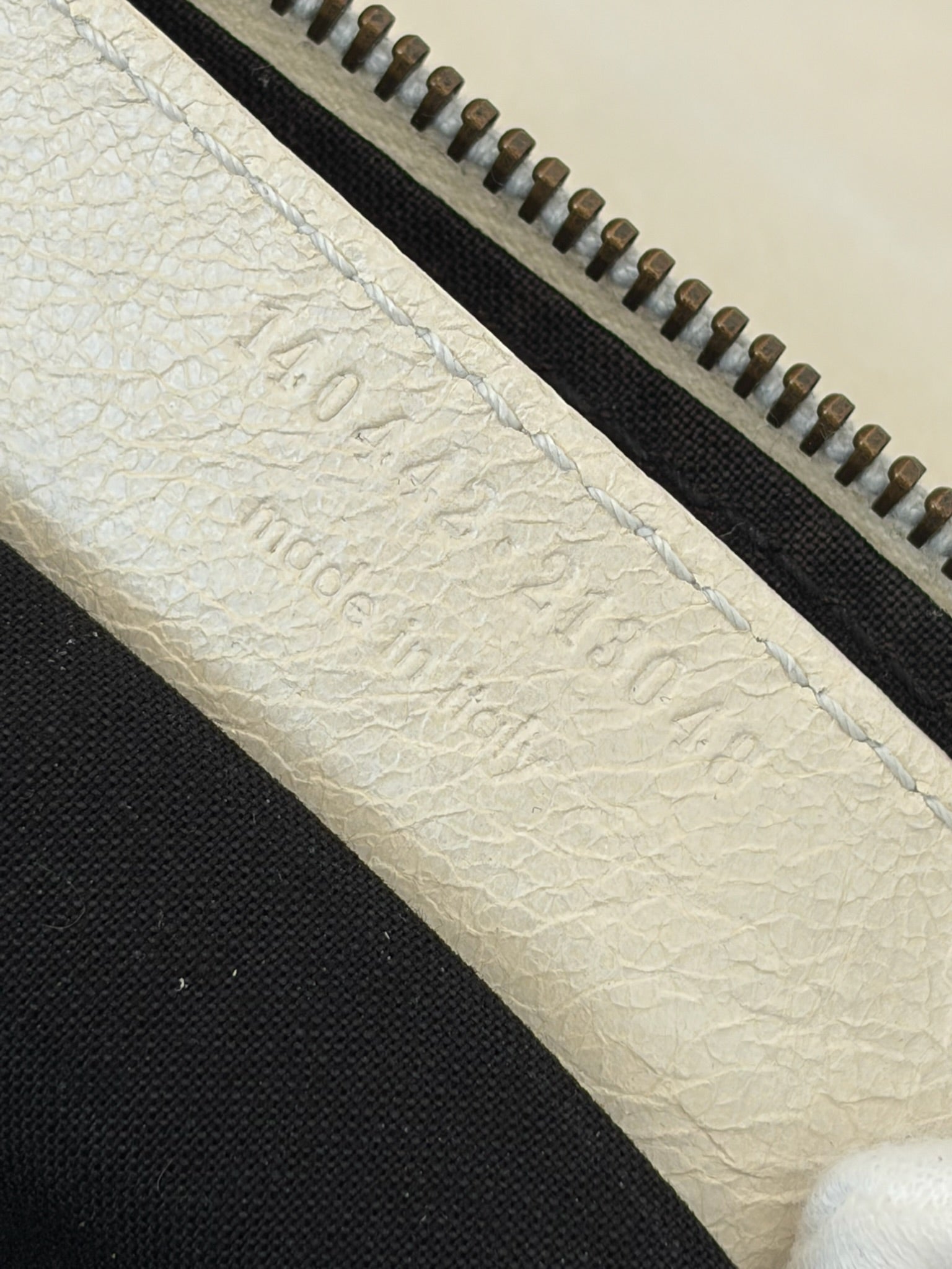 balenciaga 2000s white day bag