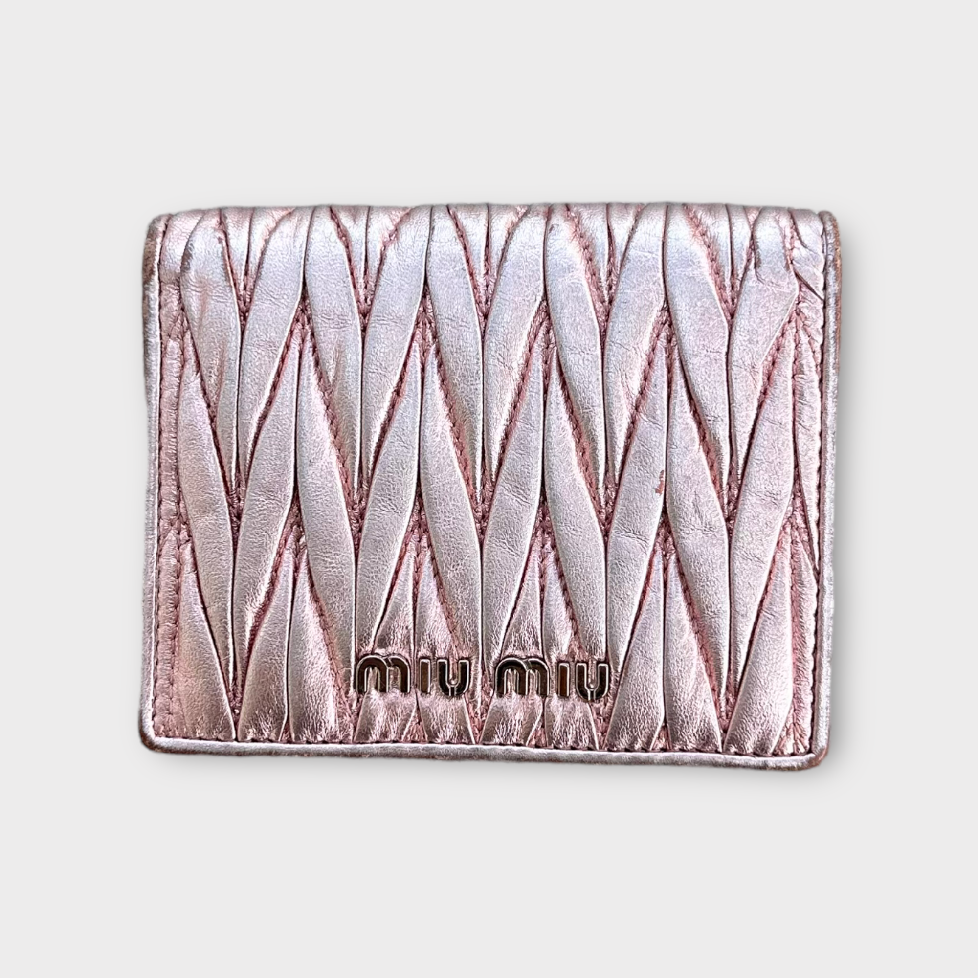 miu miu pink matelassé wallet