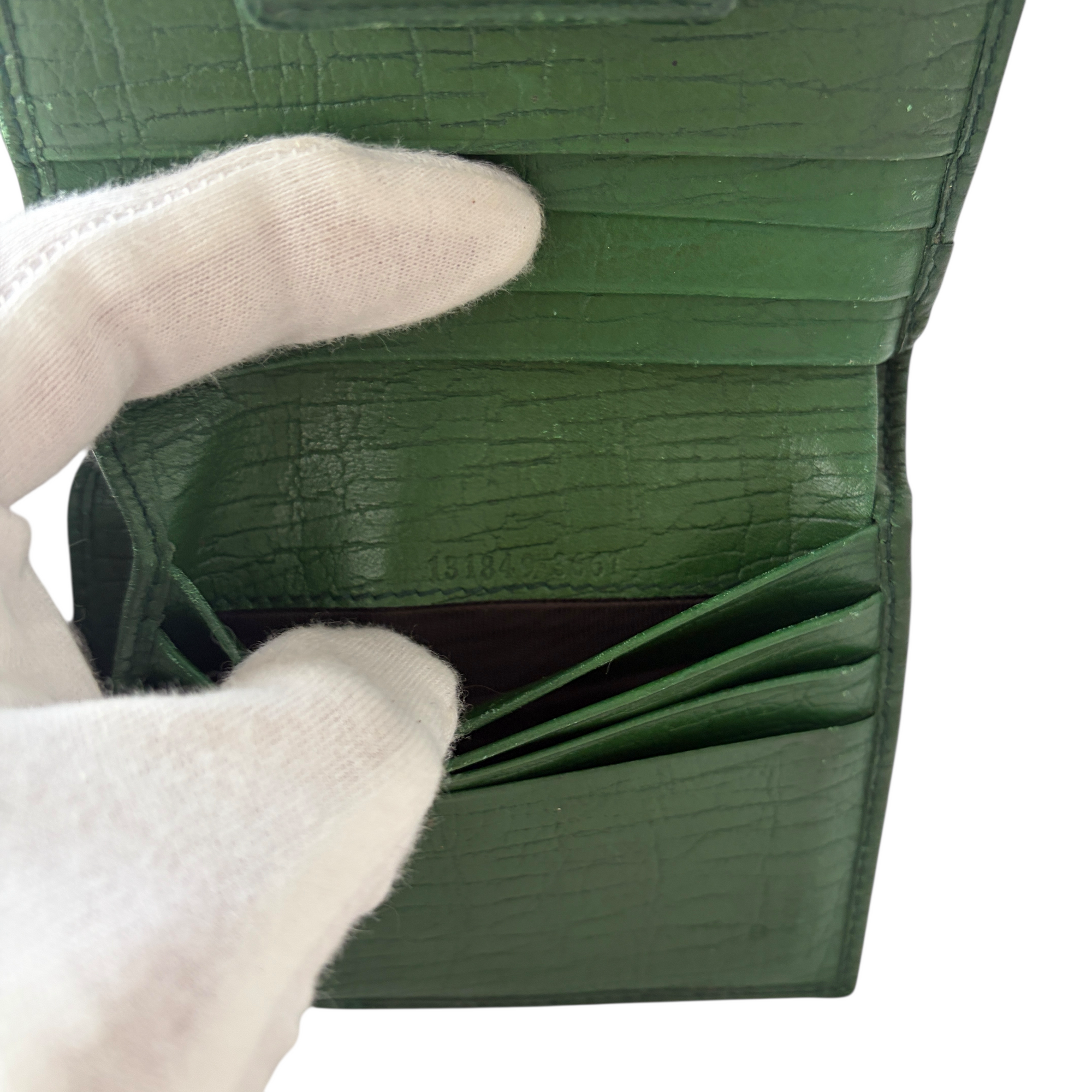 gucci 2000s green wallet