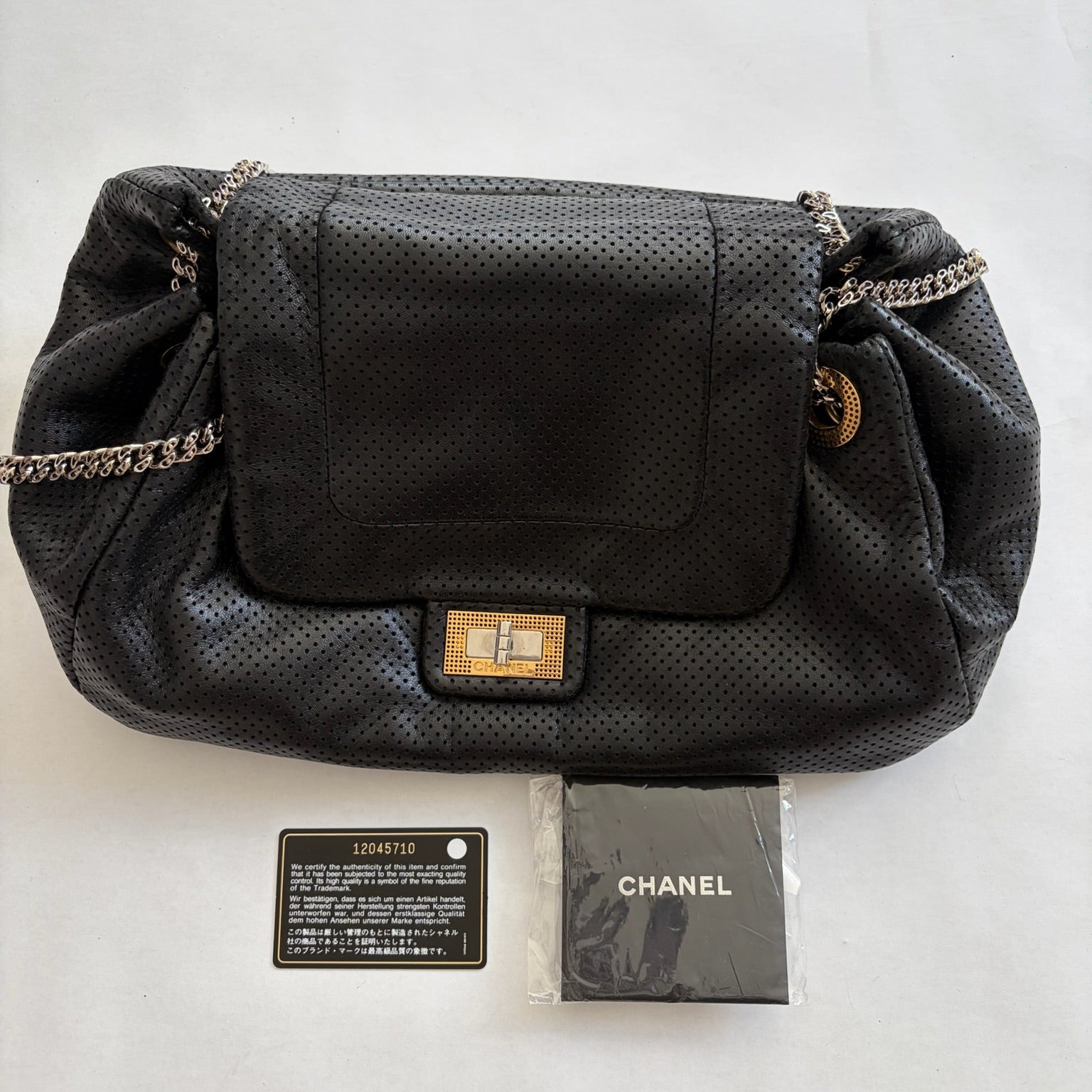 chanel 2000s black accordion shoulder bag