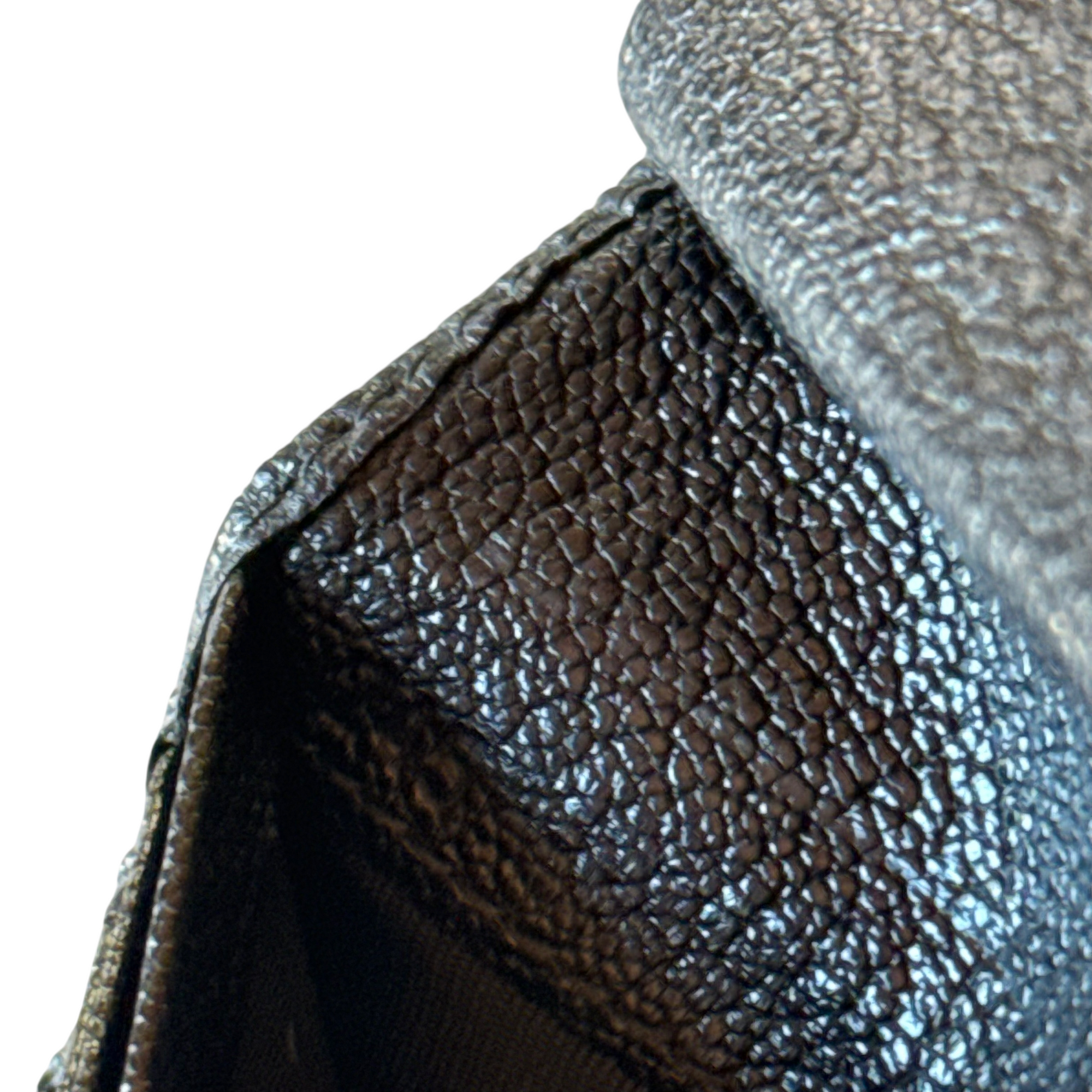 miu miu black heart wallet