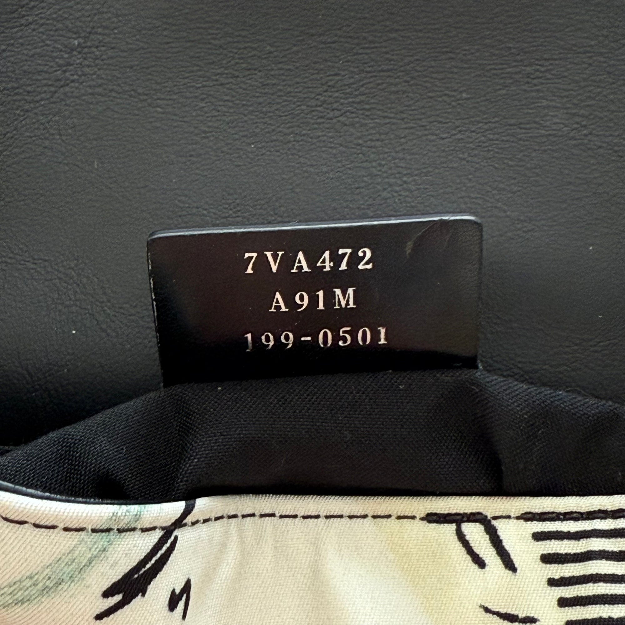 fendi baguette bag