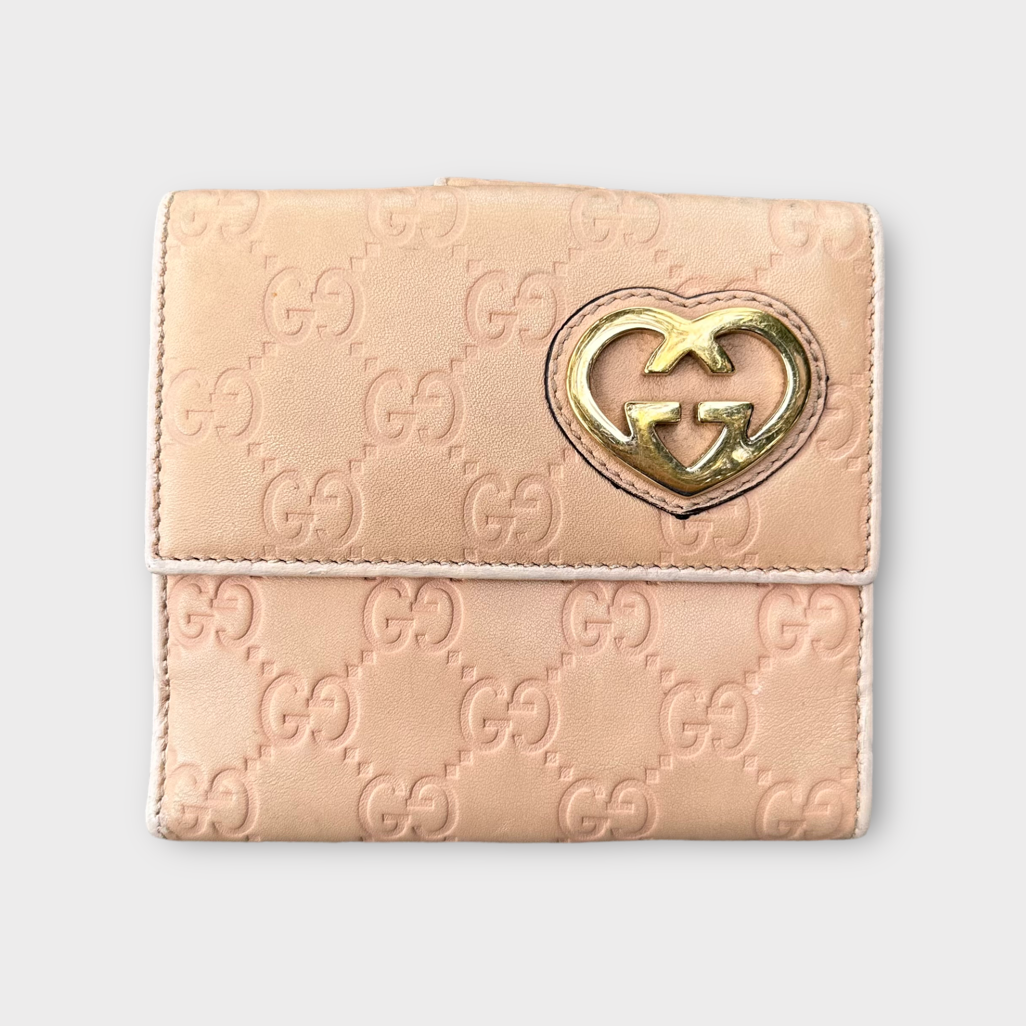 gucci 2000s tan heart wallet