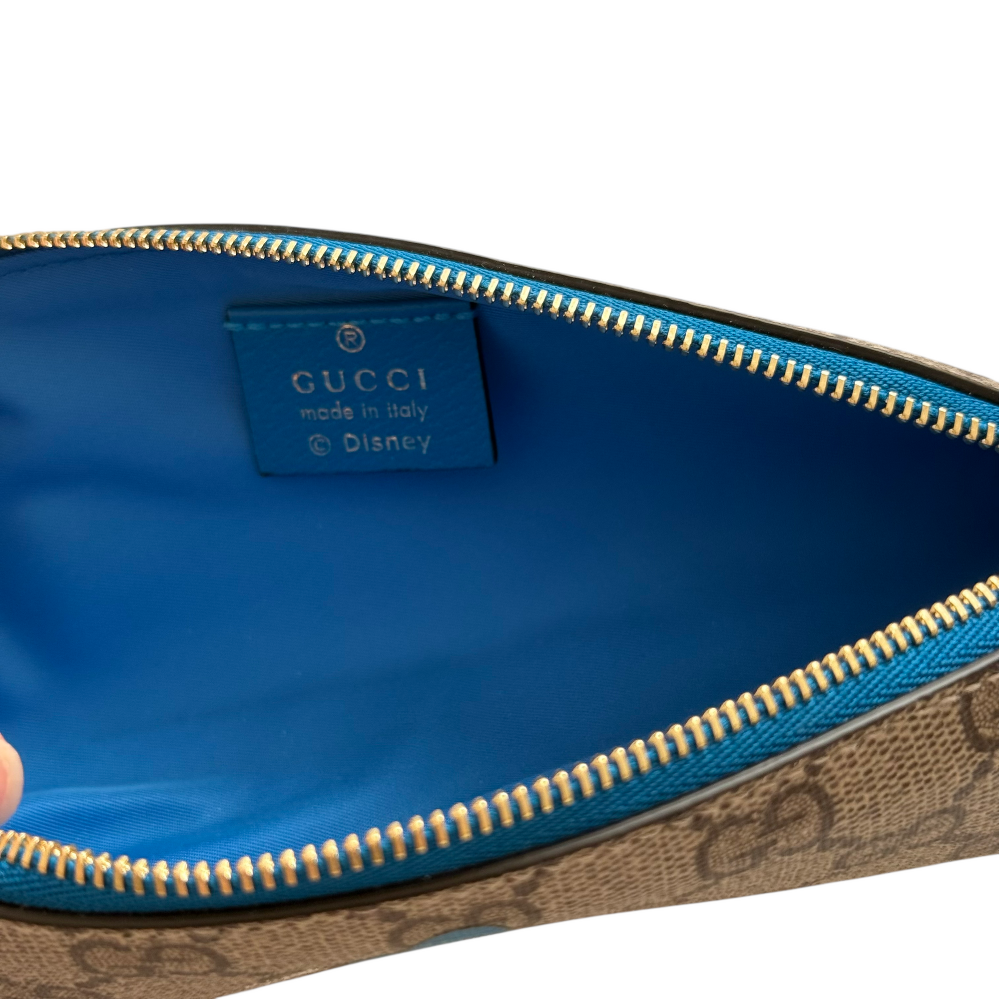 gucci x disney pouch