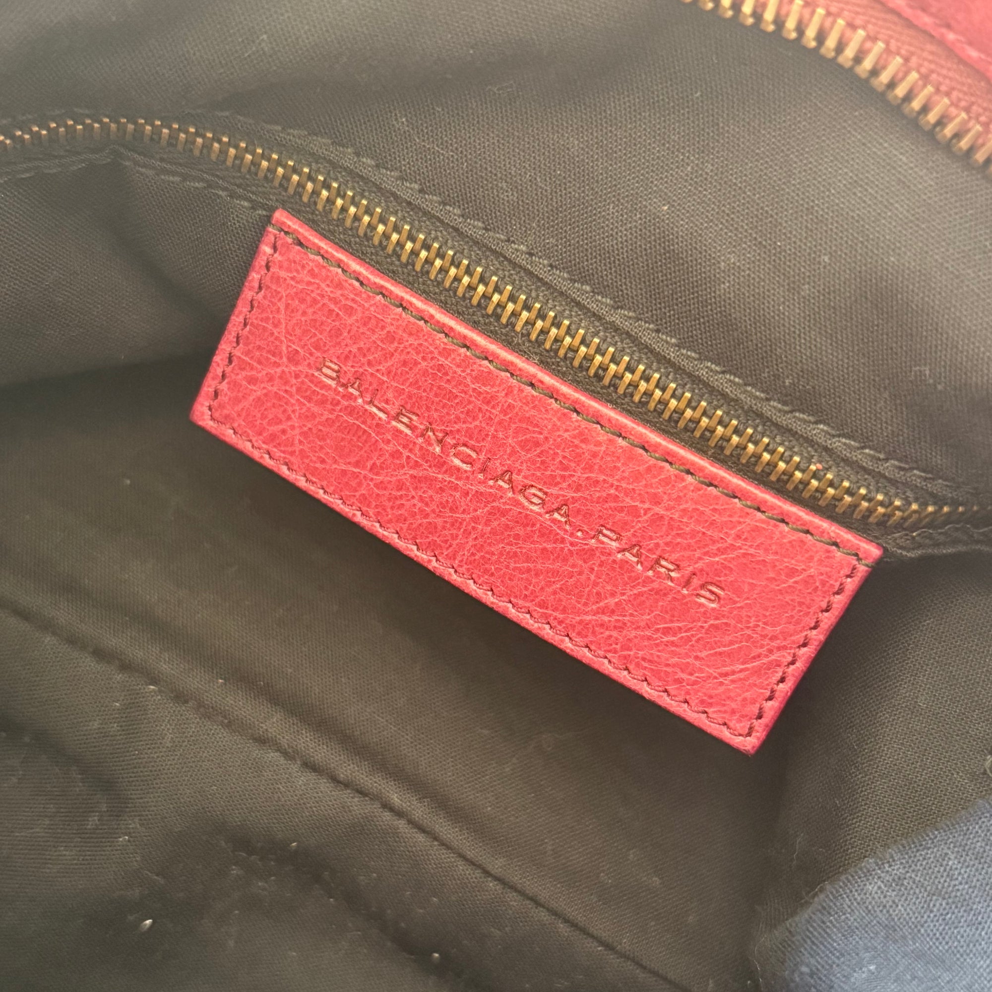 balenciaga 2000s red city bag