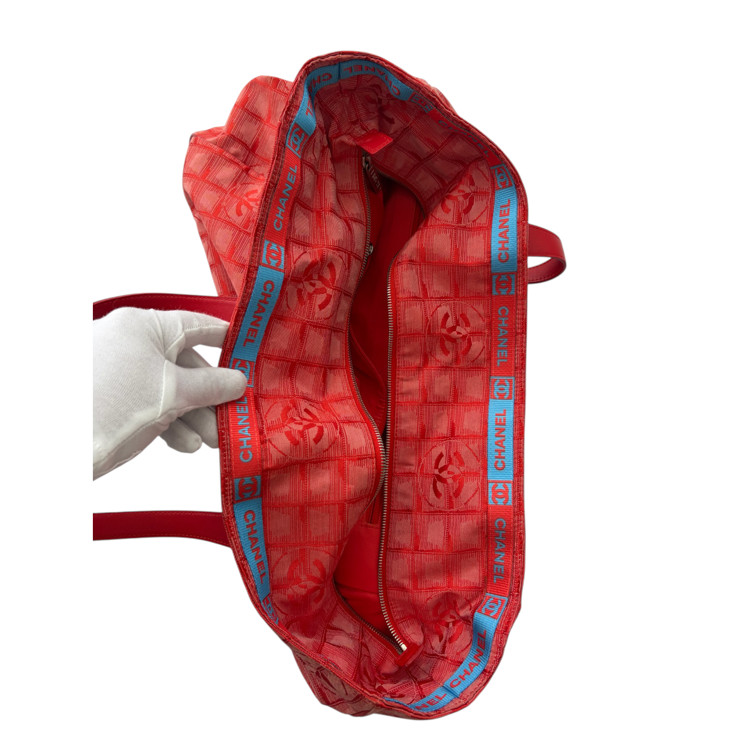 chanel 2000s red travel ligne tote bag