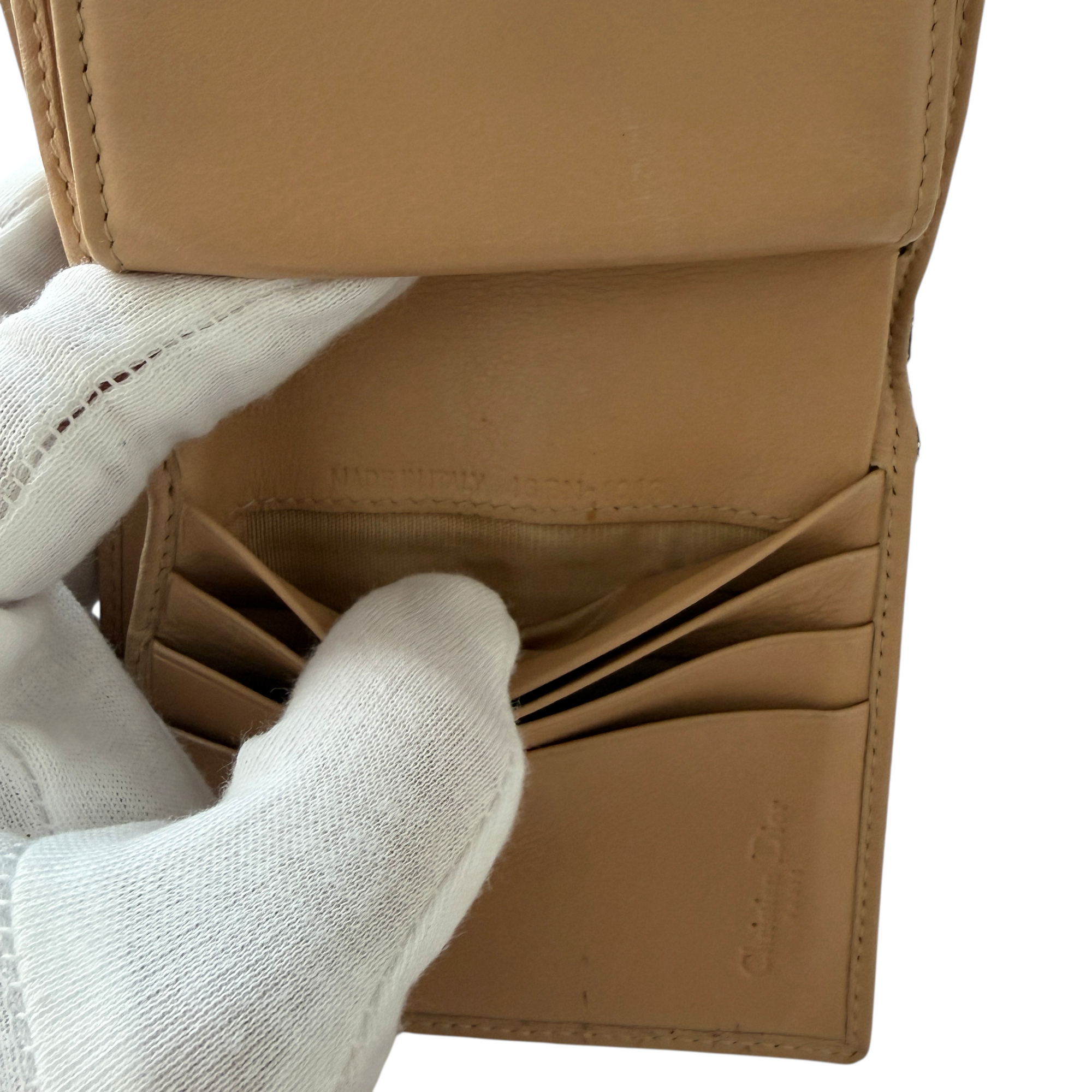 christian dior 2000s tan columbus wallet