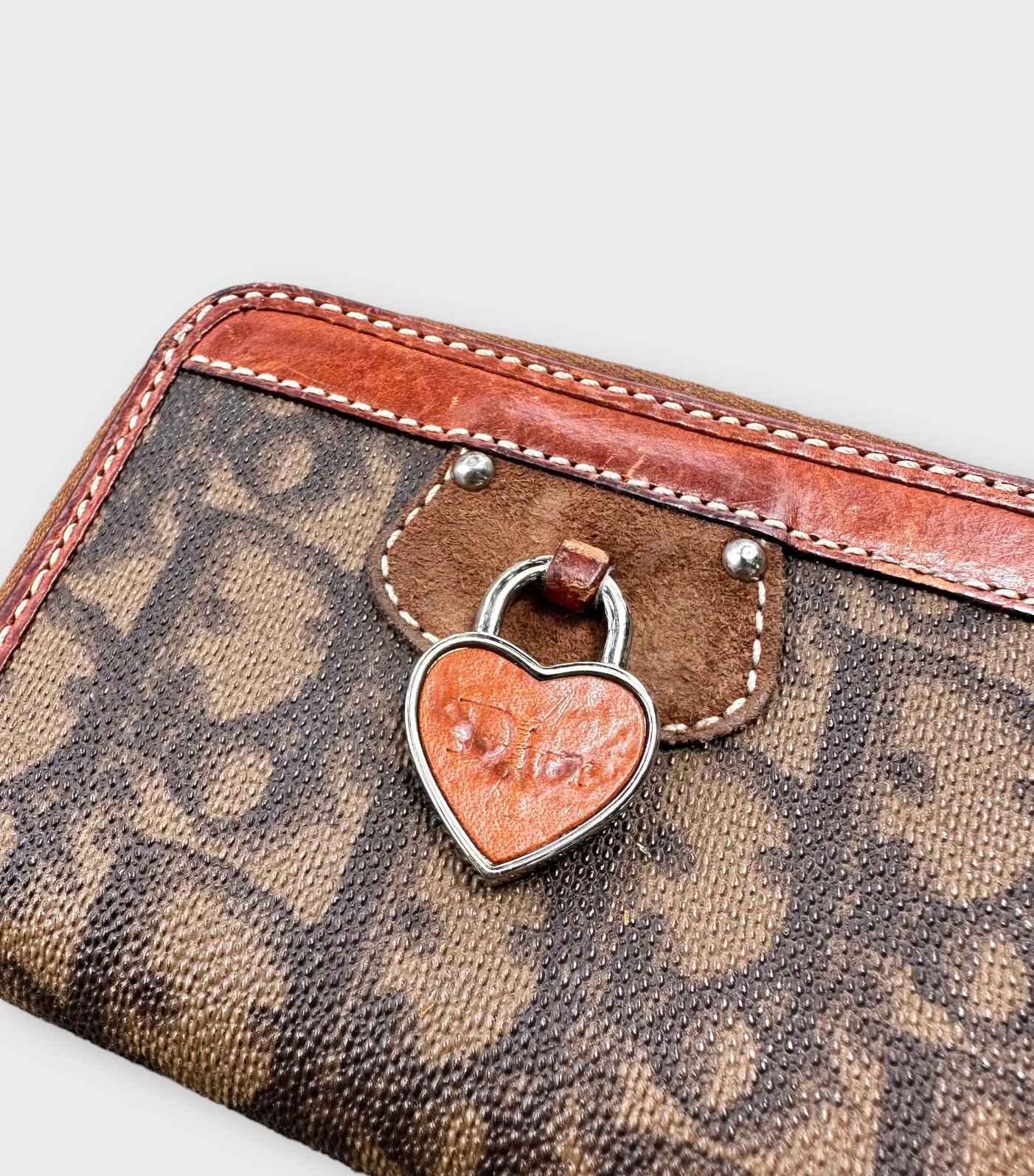 christian dior 2000s heart locket wallet