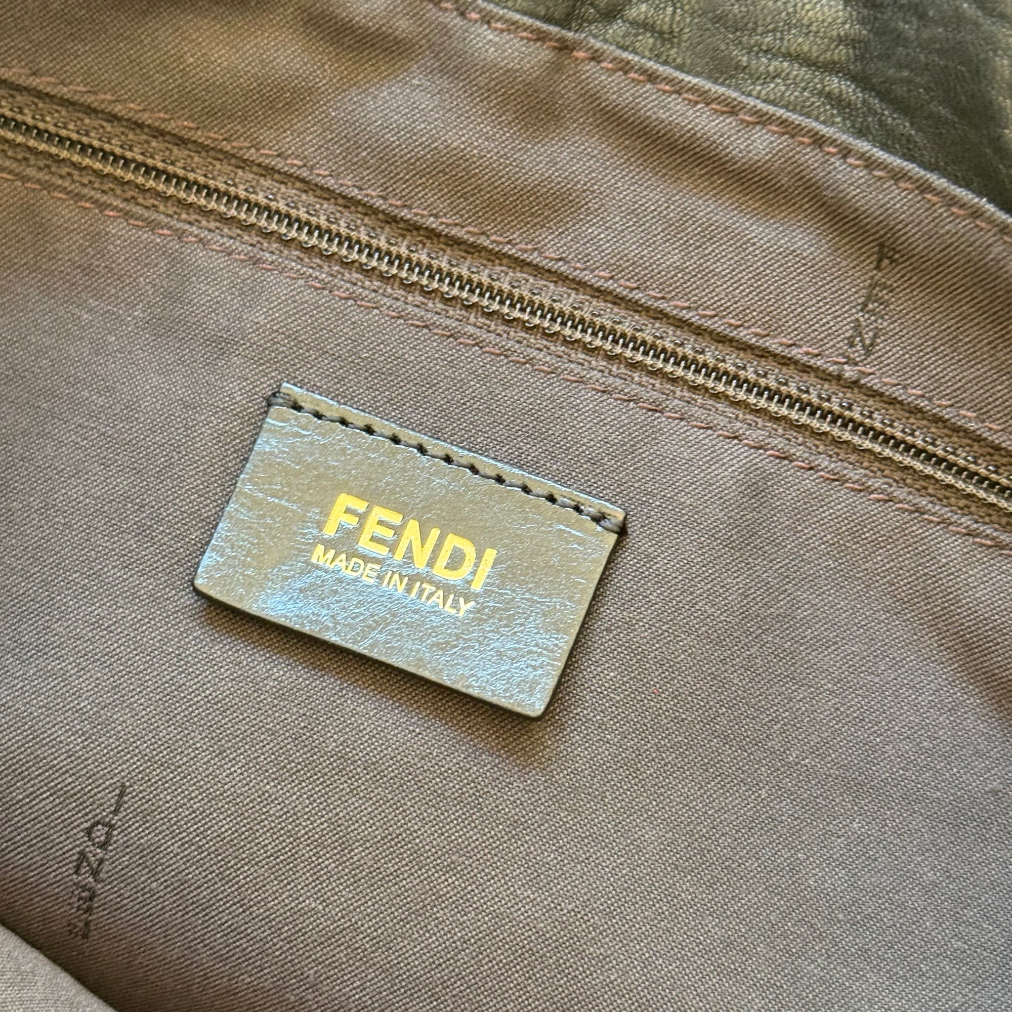 fendi 2000s black shoulder bag