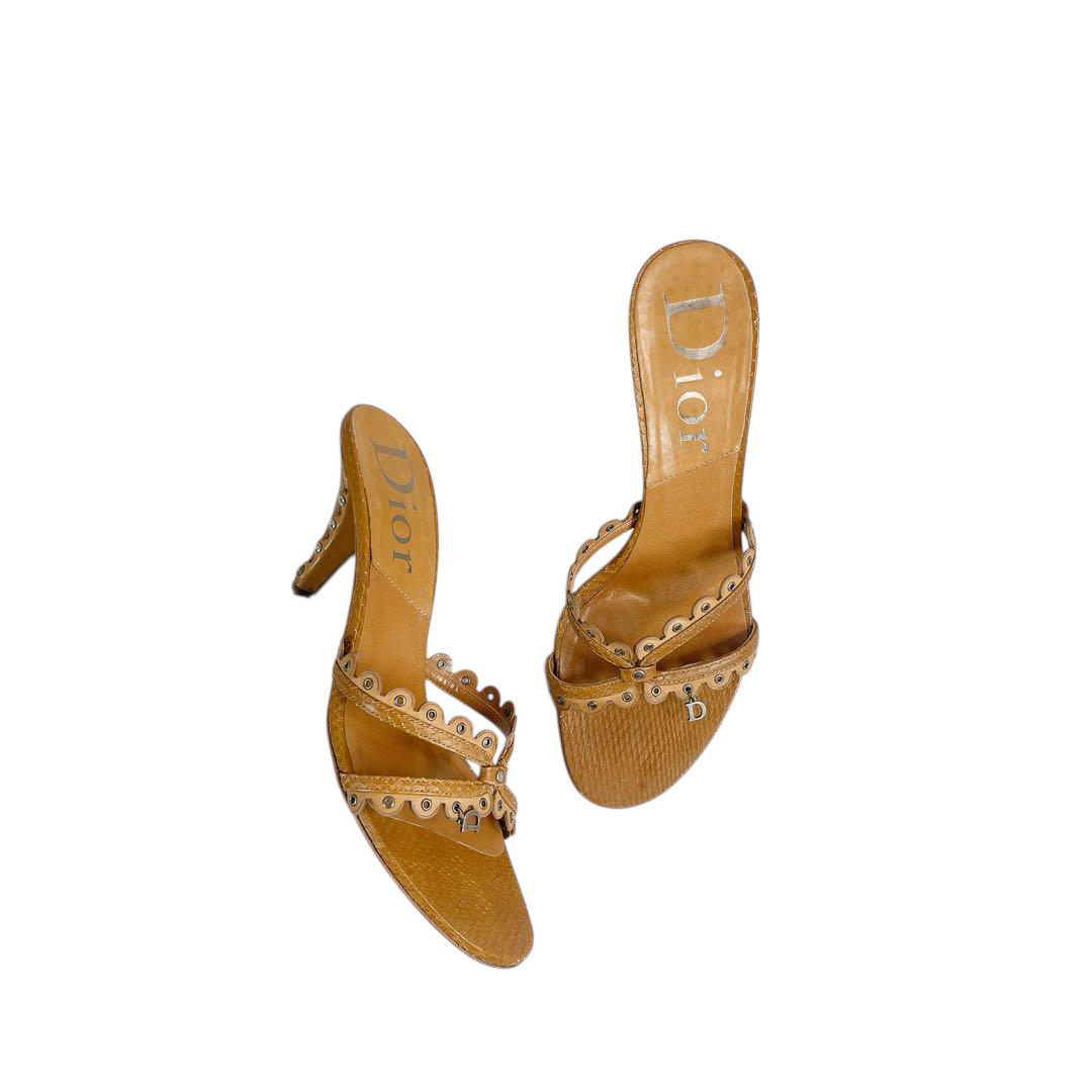 christian dior 2000s kitten heels