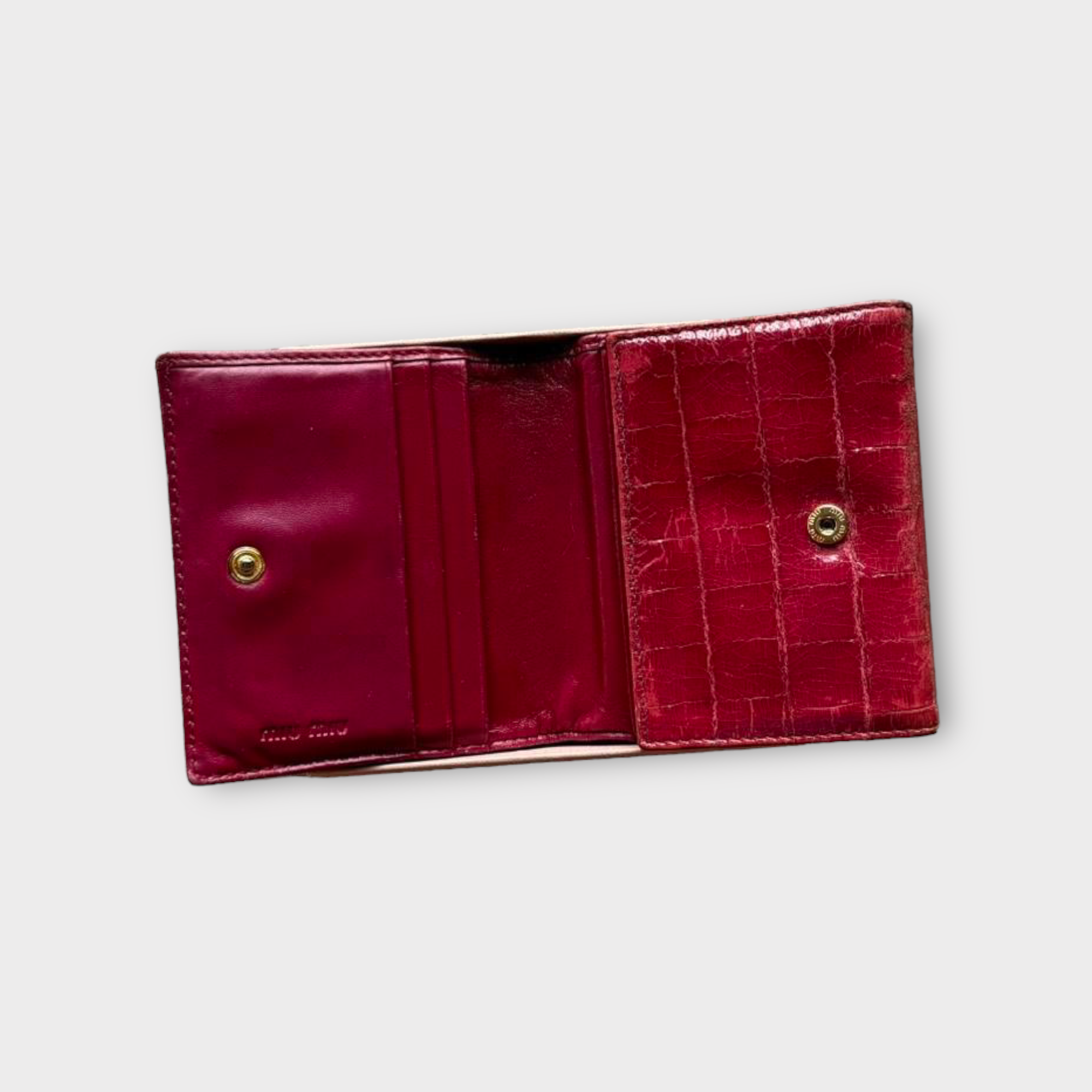 miu miu 2000s red crocodile wallet