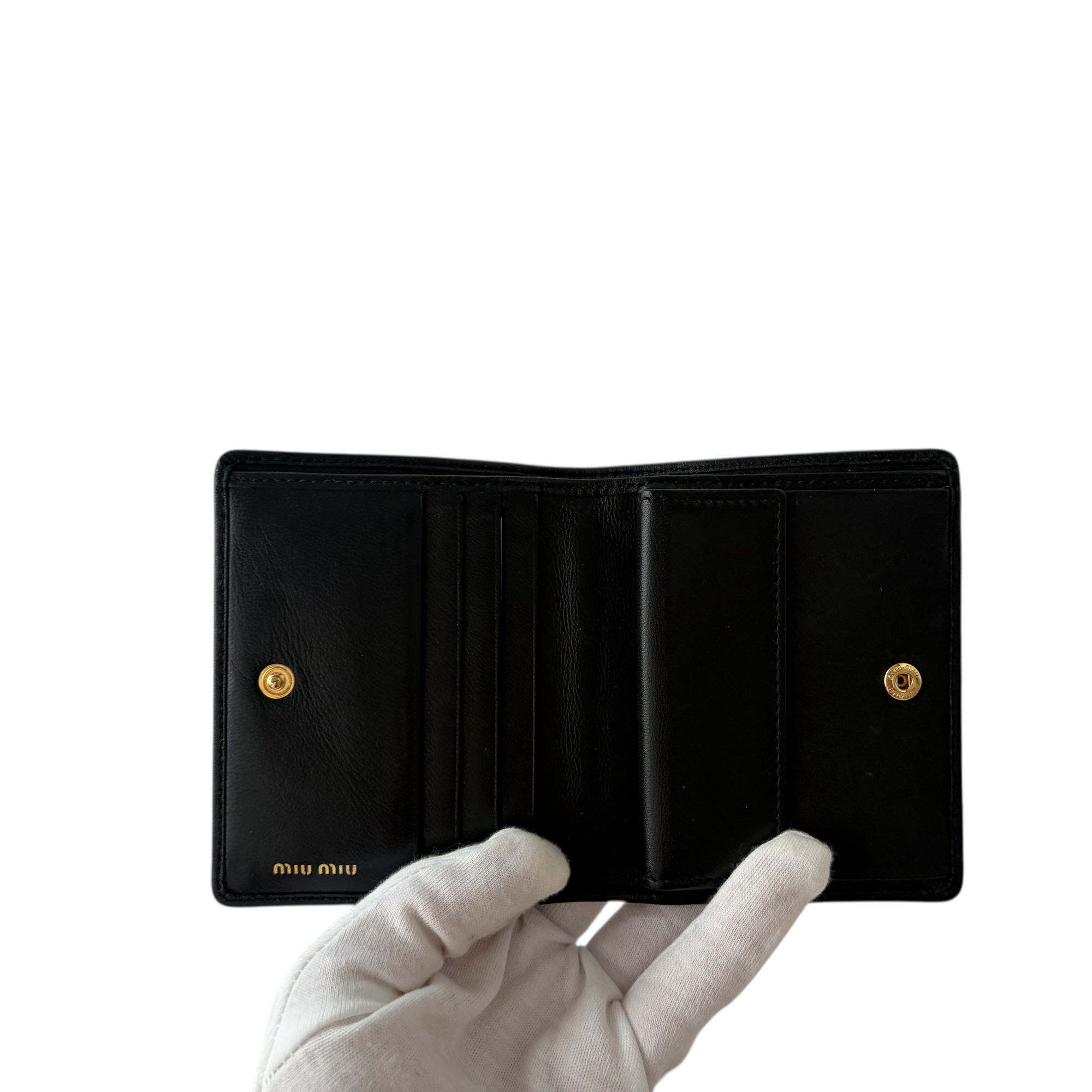 miu miu black matelassé wallet