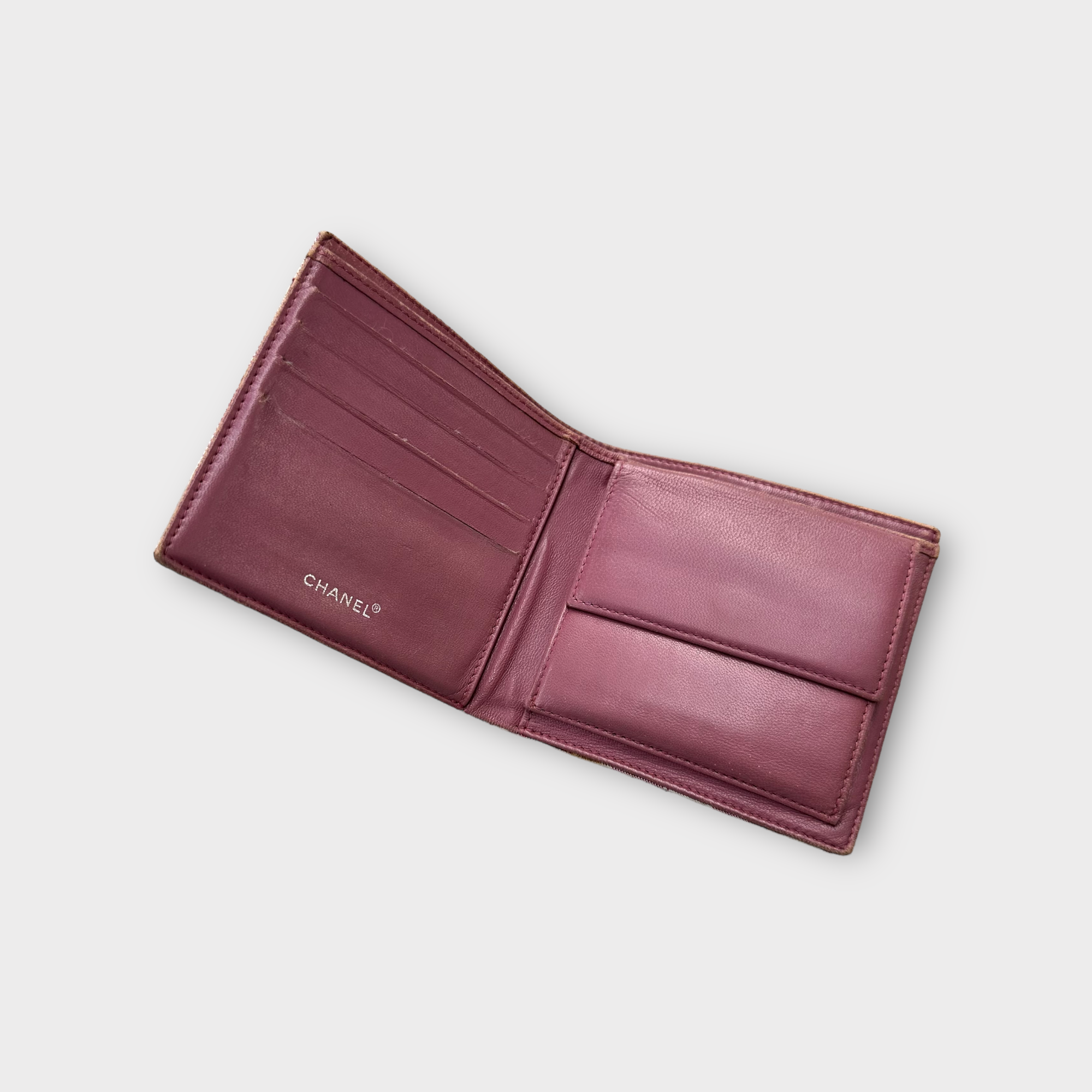 chanel 2000s pink wallet