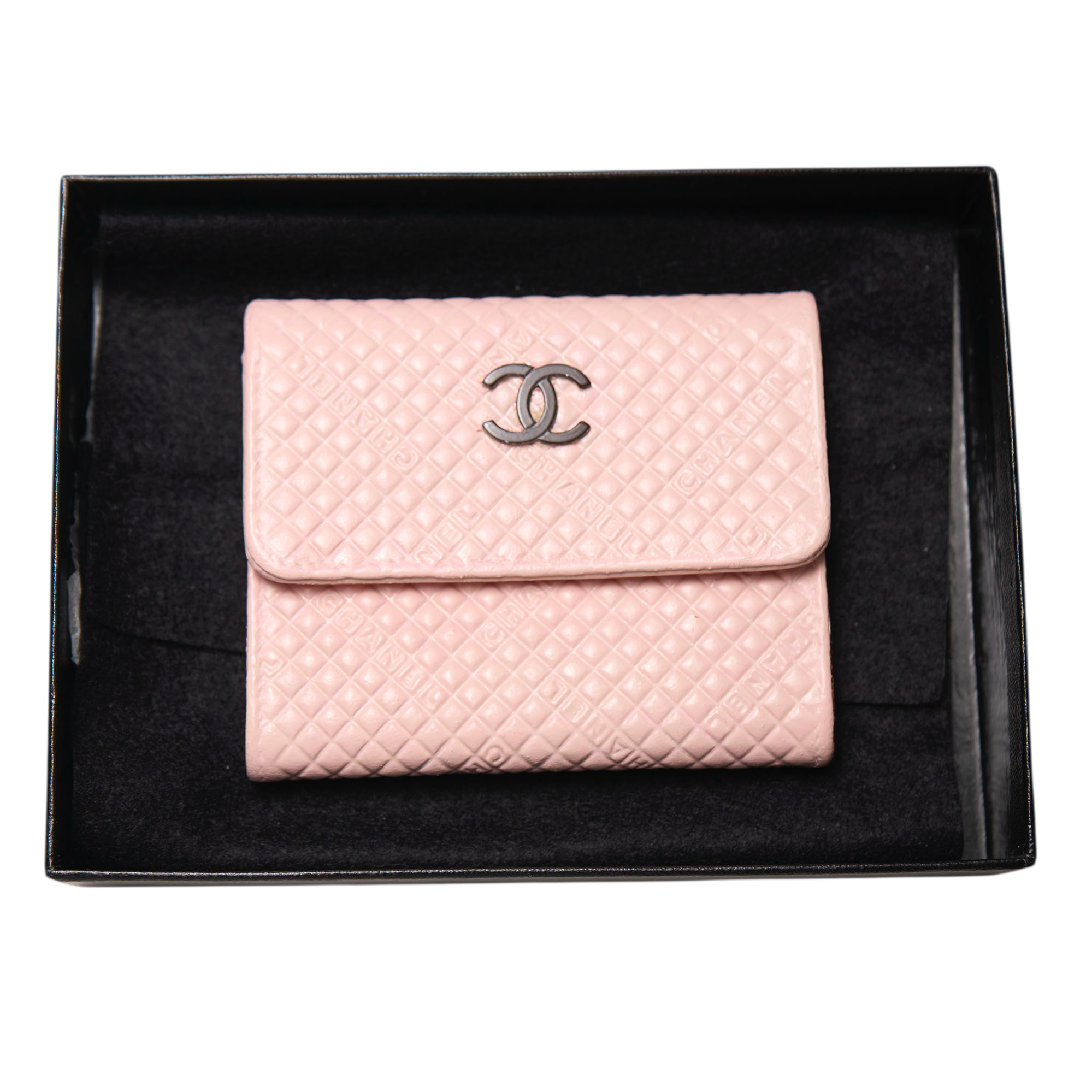 chanel 2000s pink wallet