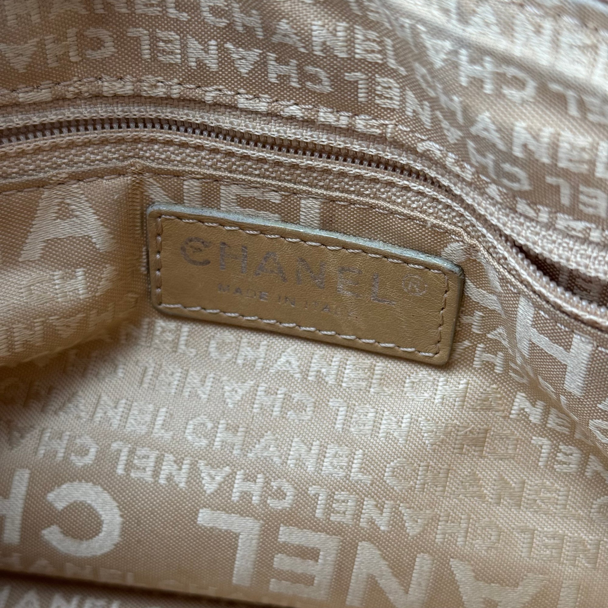 chanel 2000s beige shoulder bag