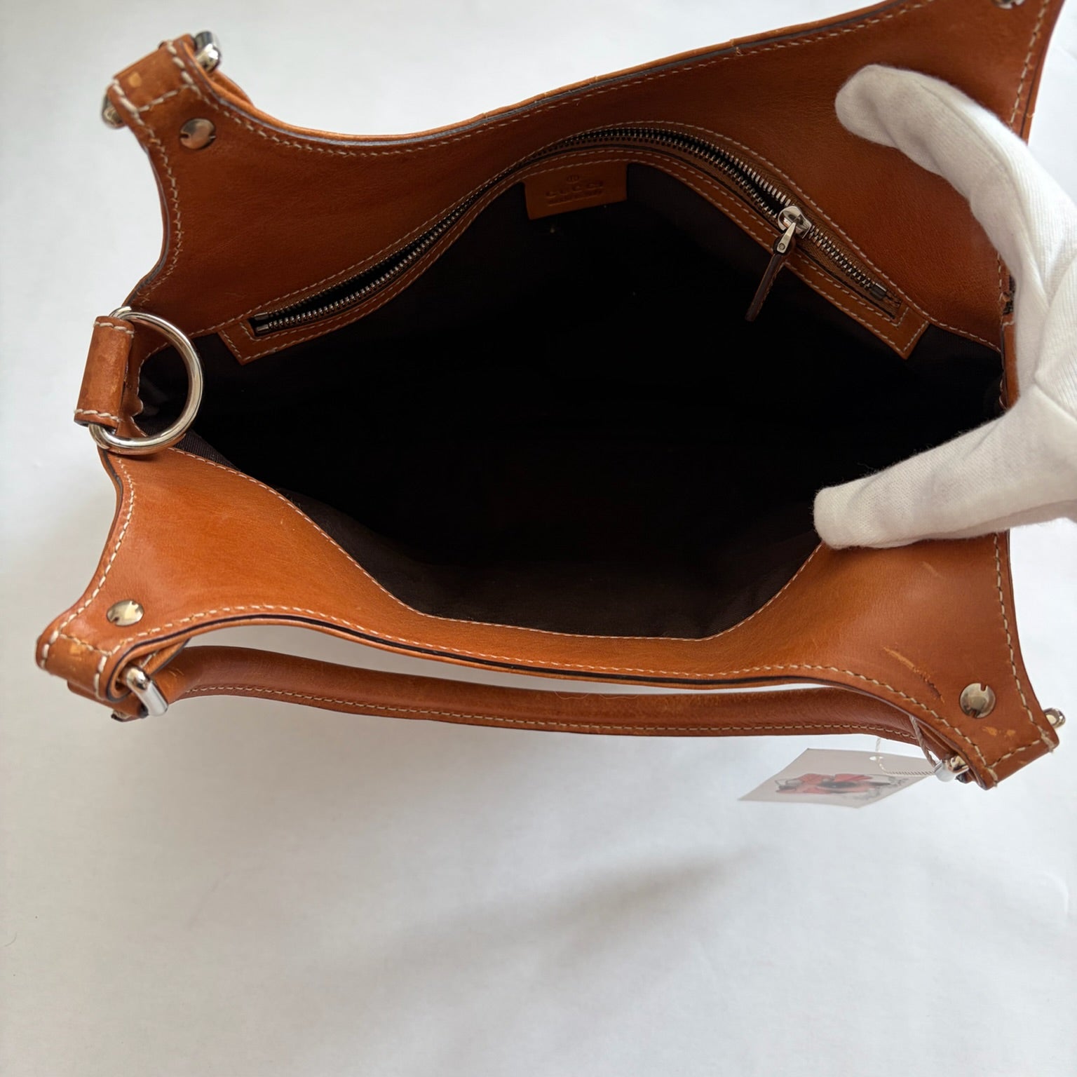 gucci 2000s tan bag