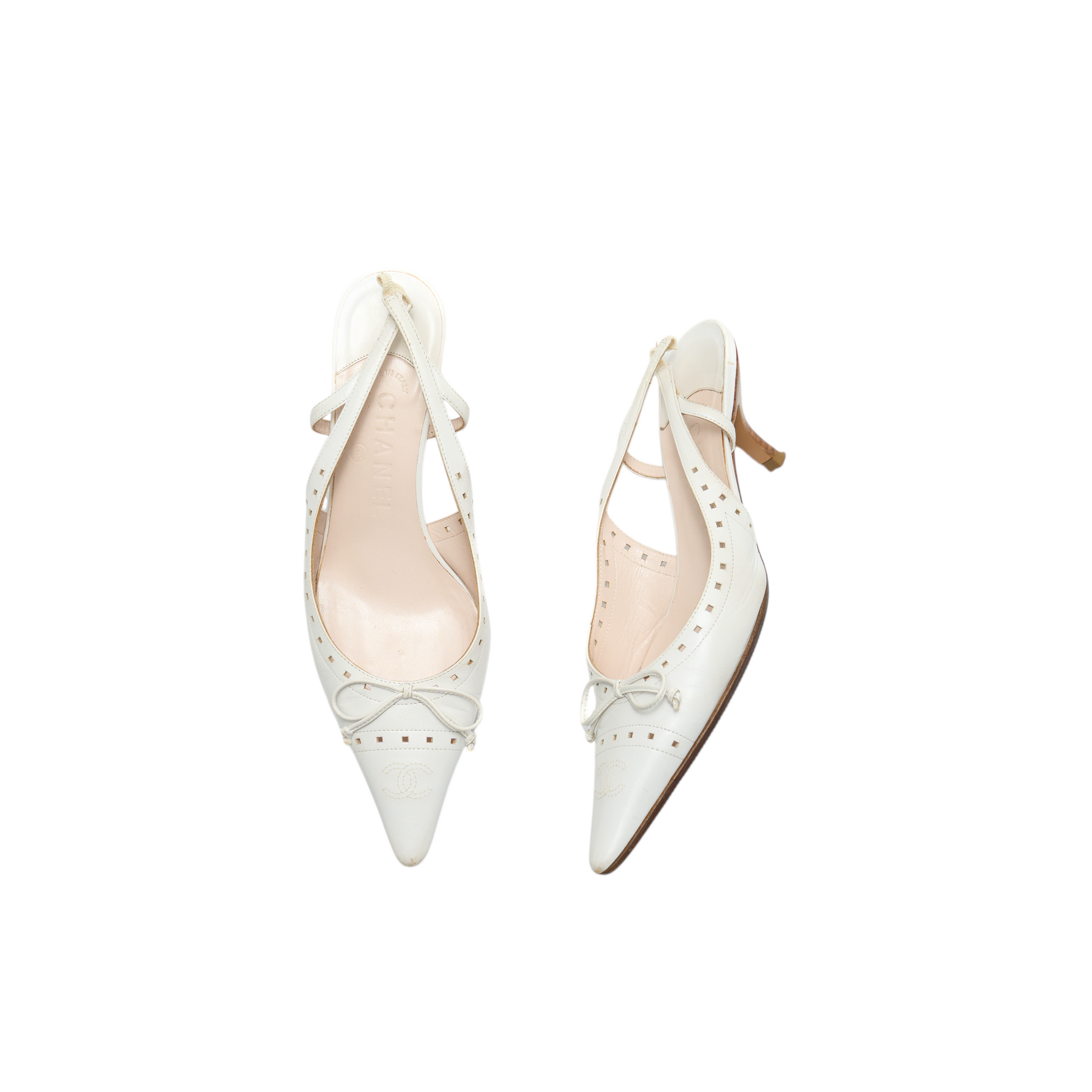 chanel 2000s white pointed kitten heels