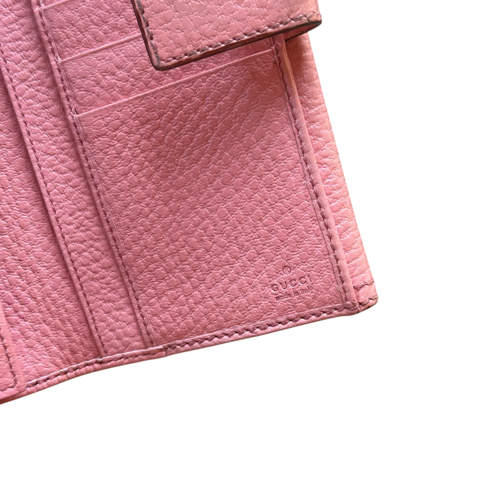 gucci 2000s pink wallet