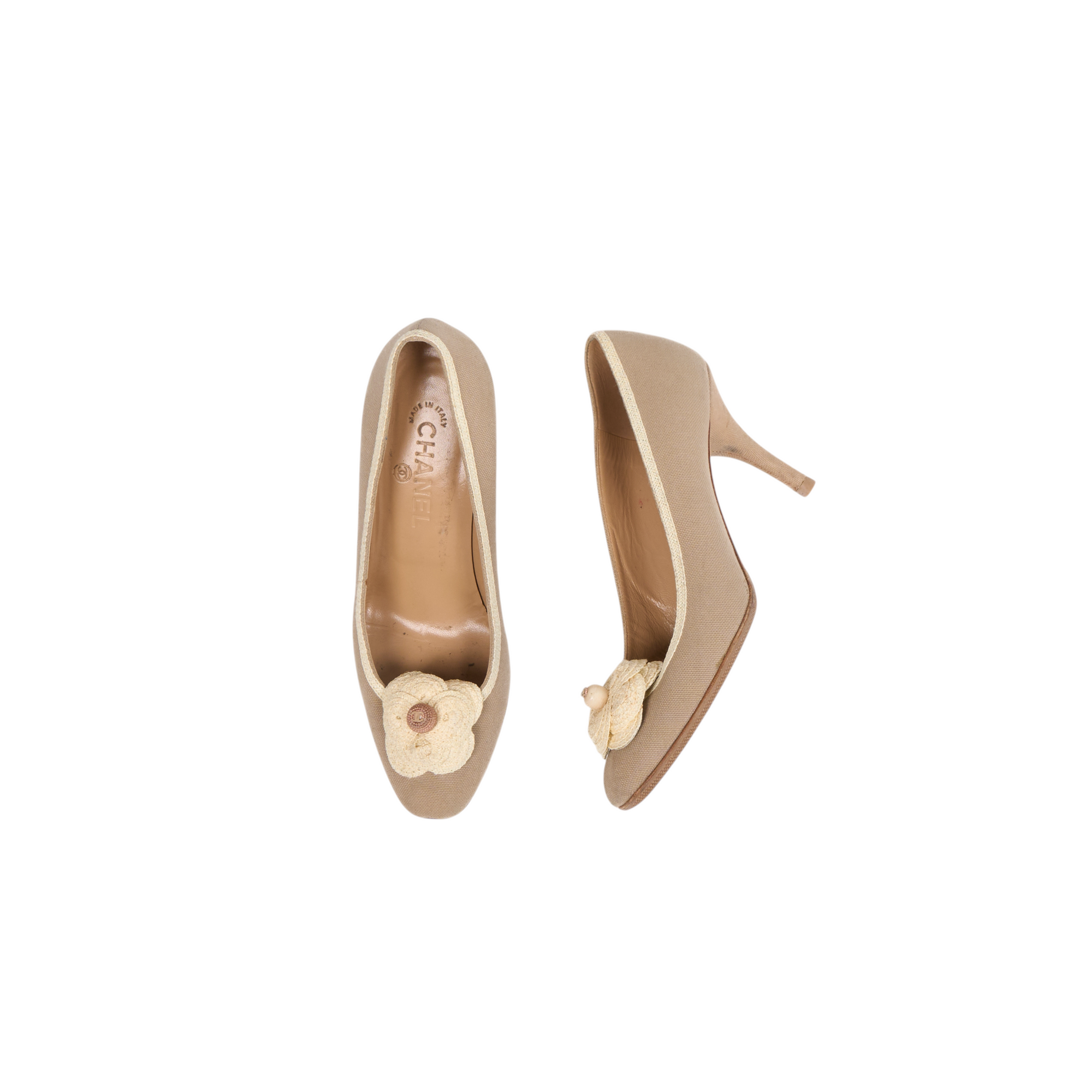 chanel 2000s beige camellia heels