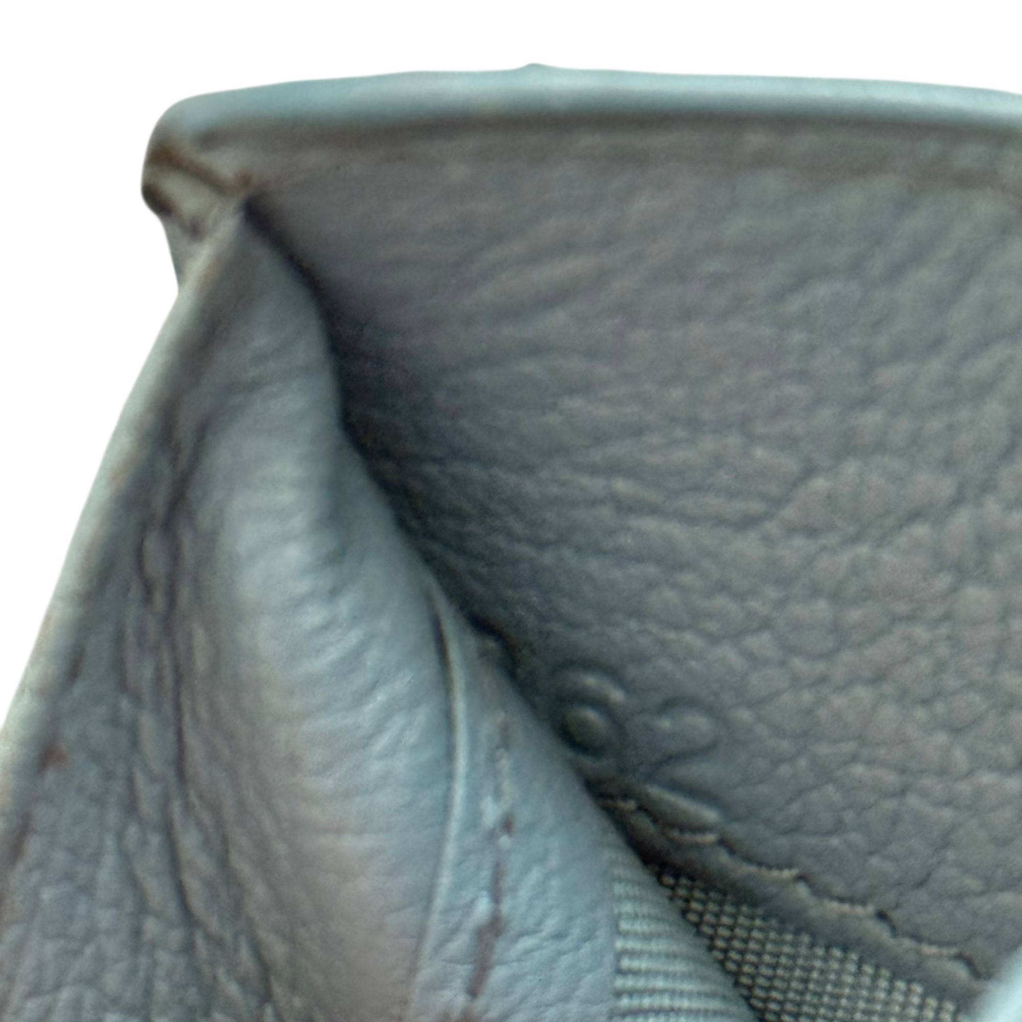 miu miu blue bow wallet