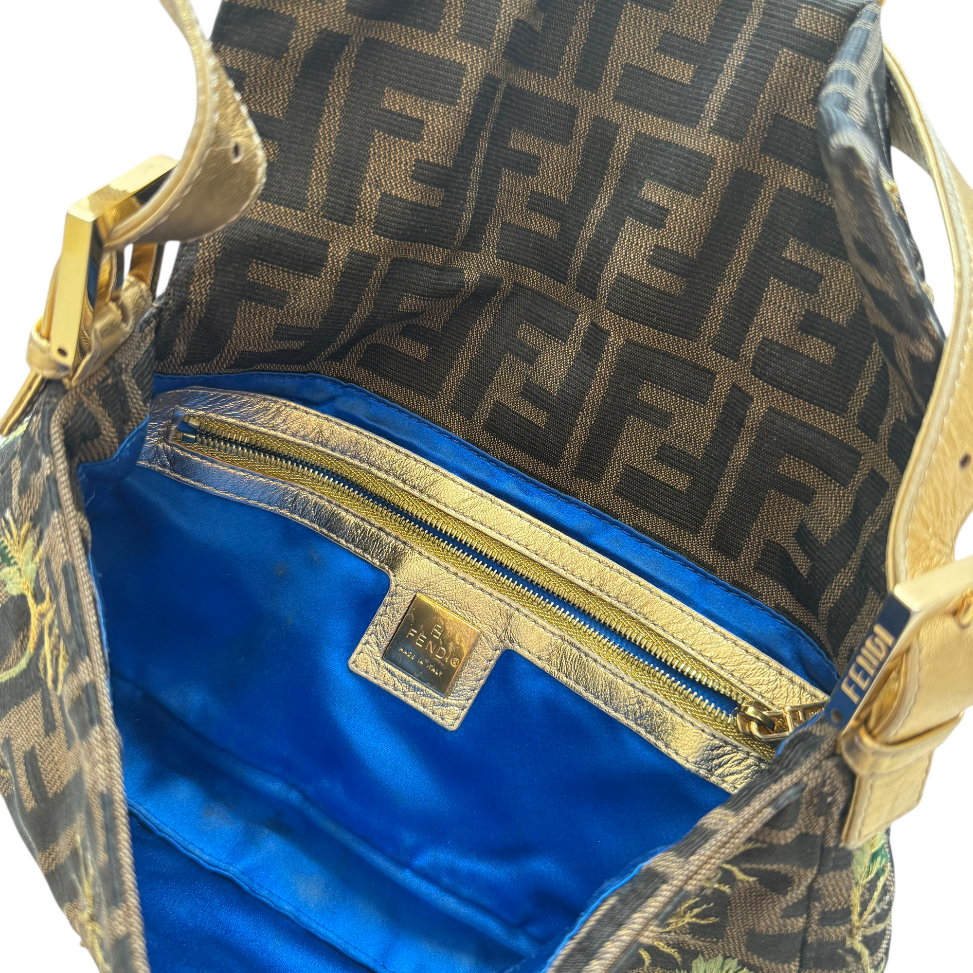 fendi 2000s baguette bag