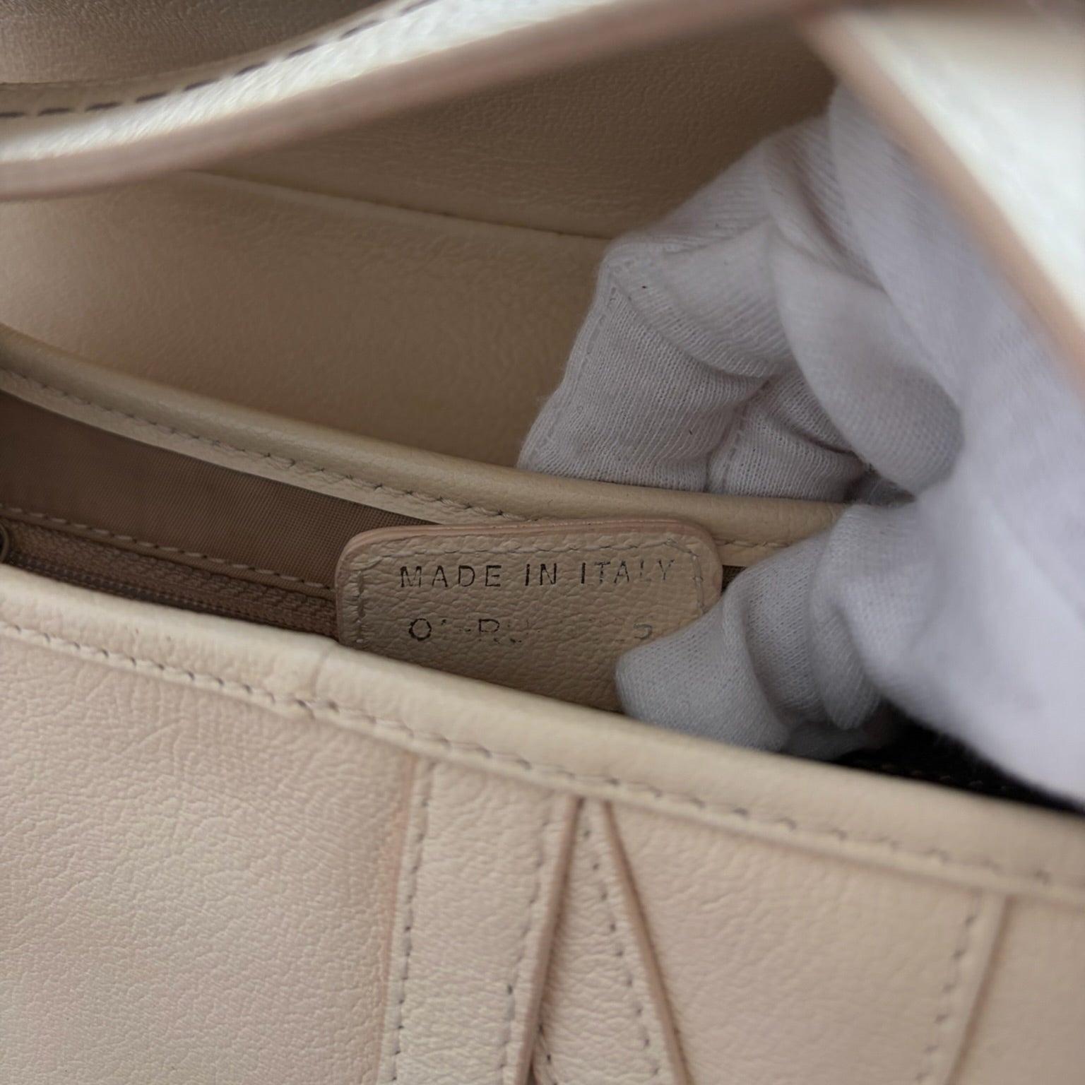 christian dior 2000s white saddle bag