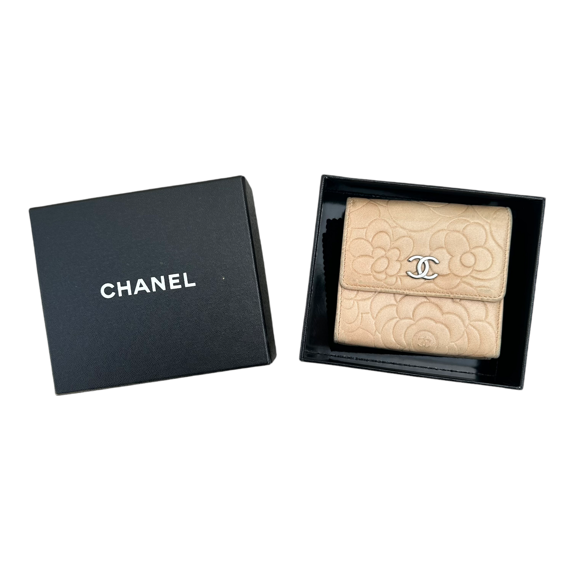 chanel tan camellia wallet