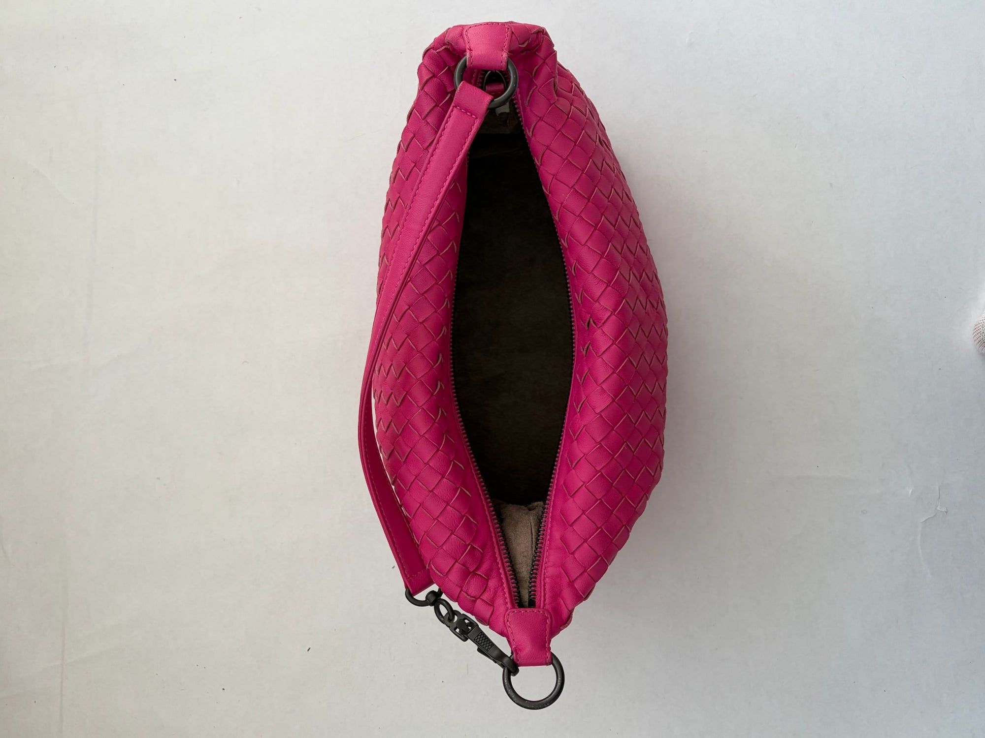bottega veneta 2000s pink shoulder bag