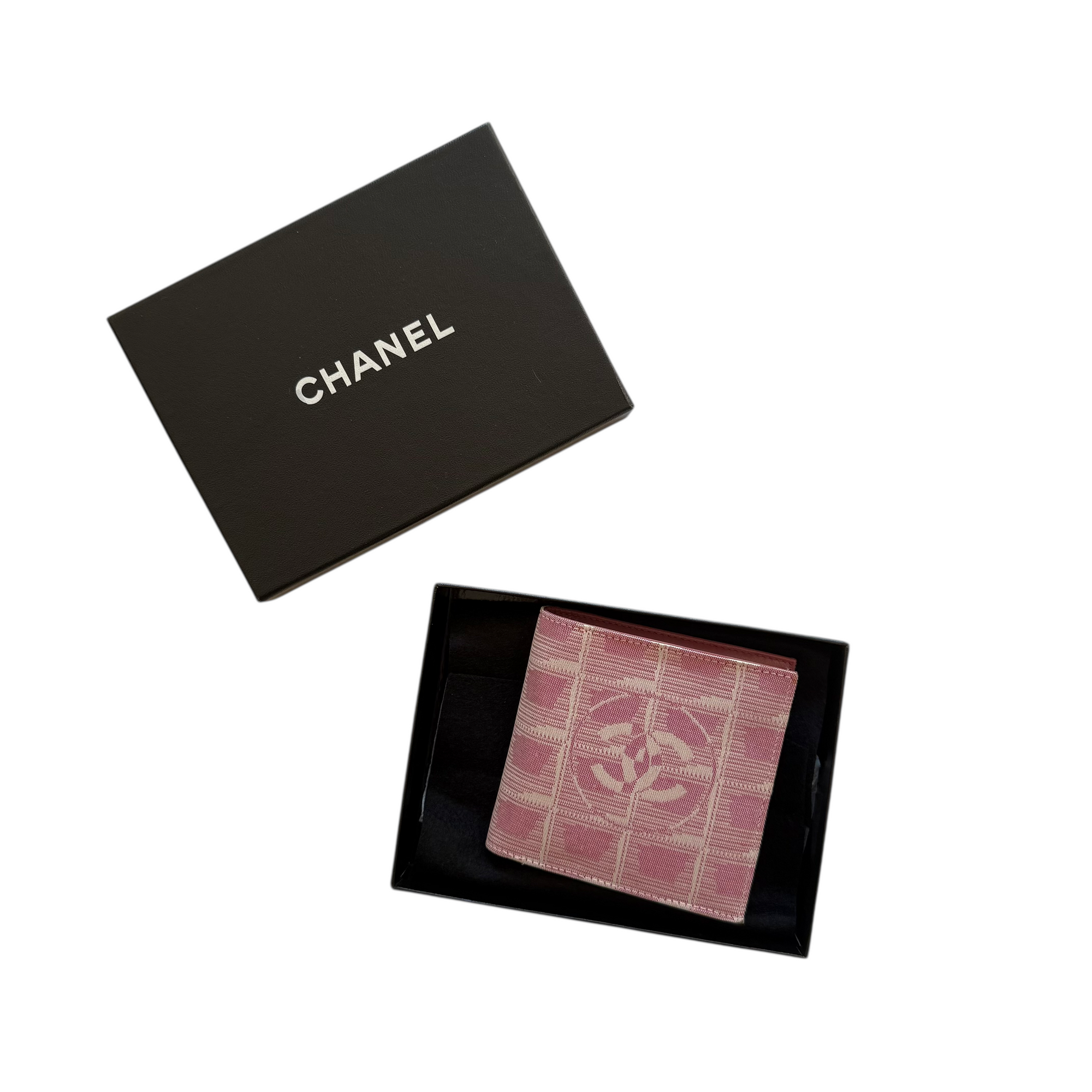 chanel 2000s pink wallet