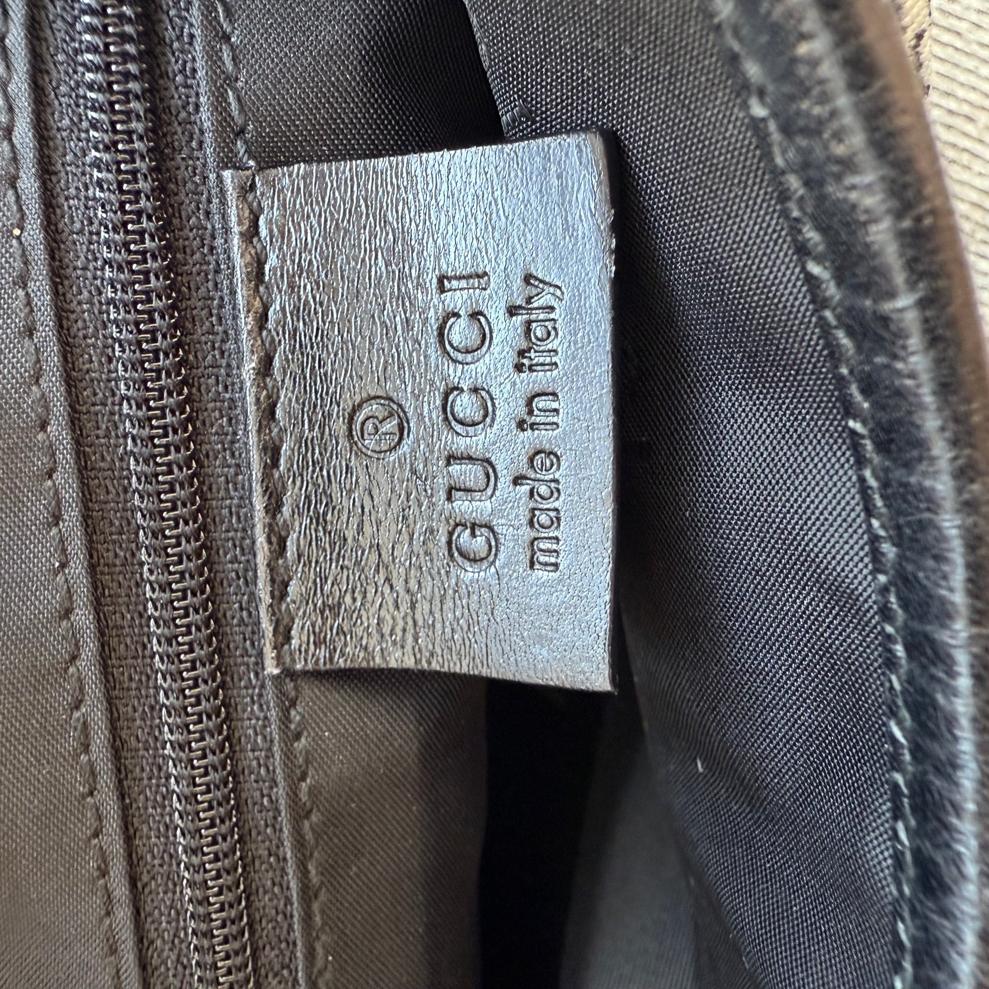 gucci 2000s jackie bag