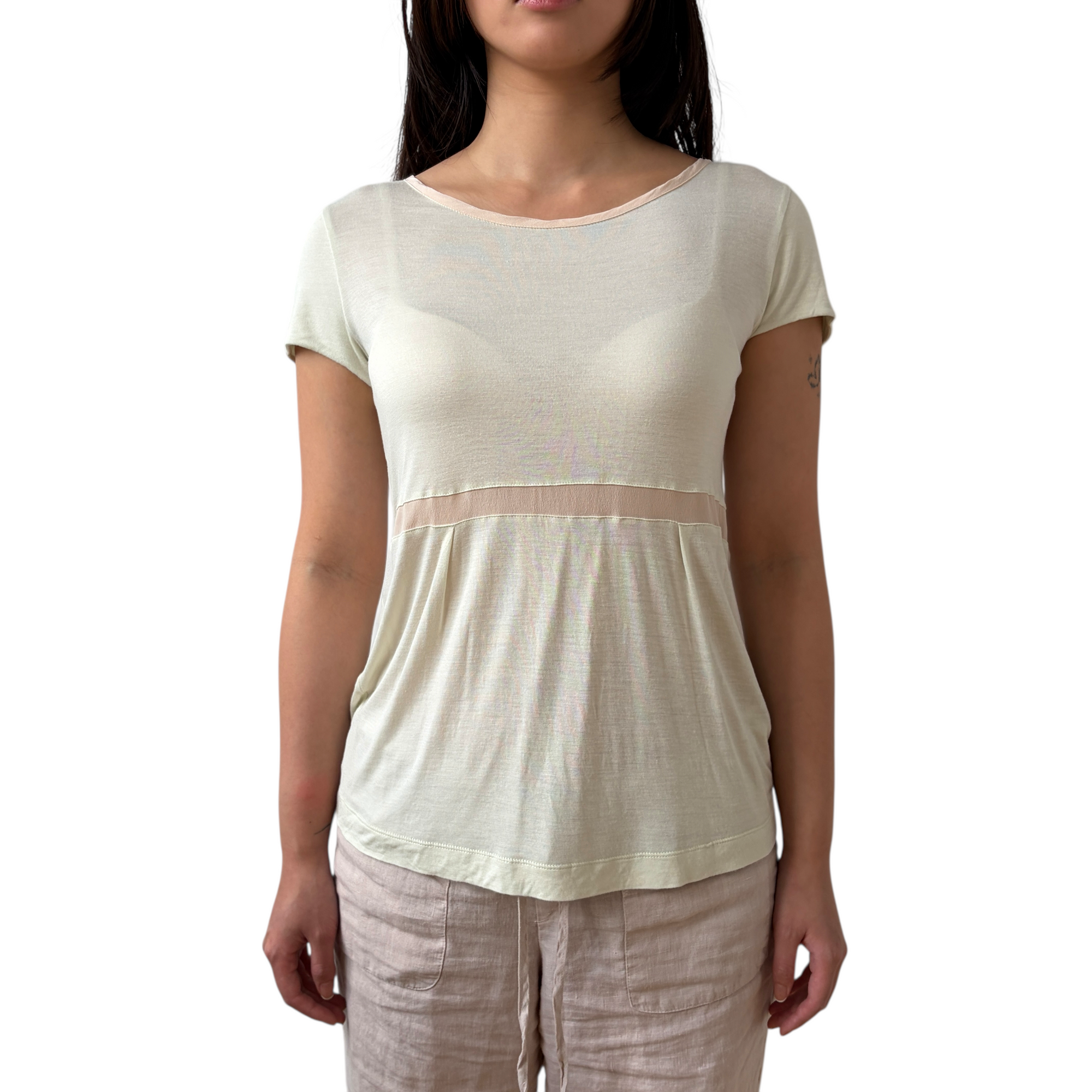 fendi white top with pink bow details