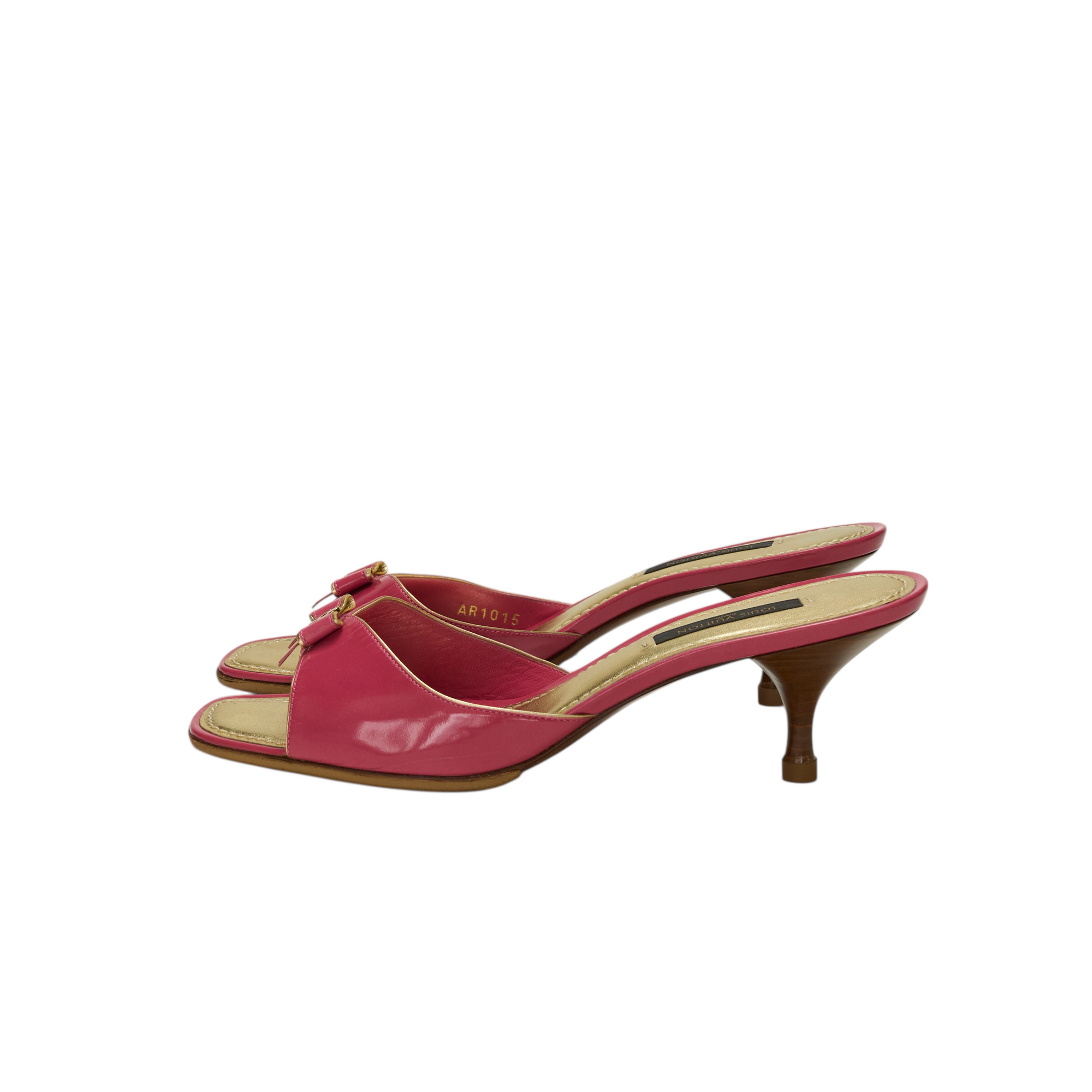louis vuitton 2000s pink kitten heels