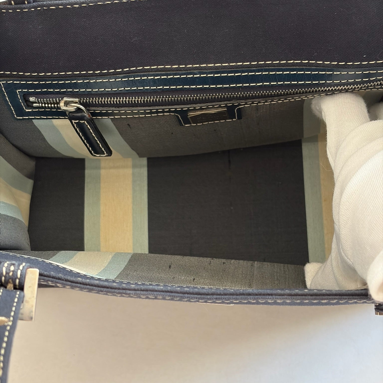 fendi 2000s navy blue shoulder bag