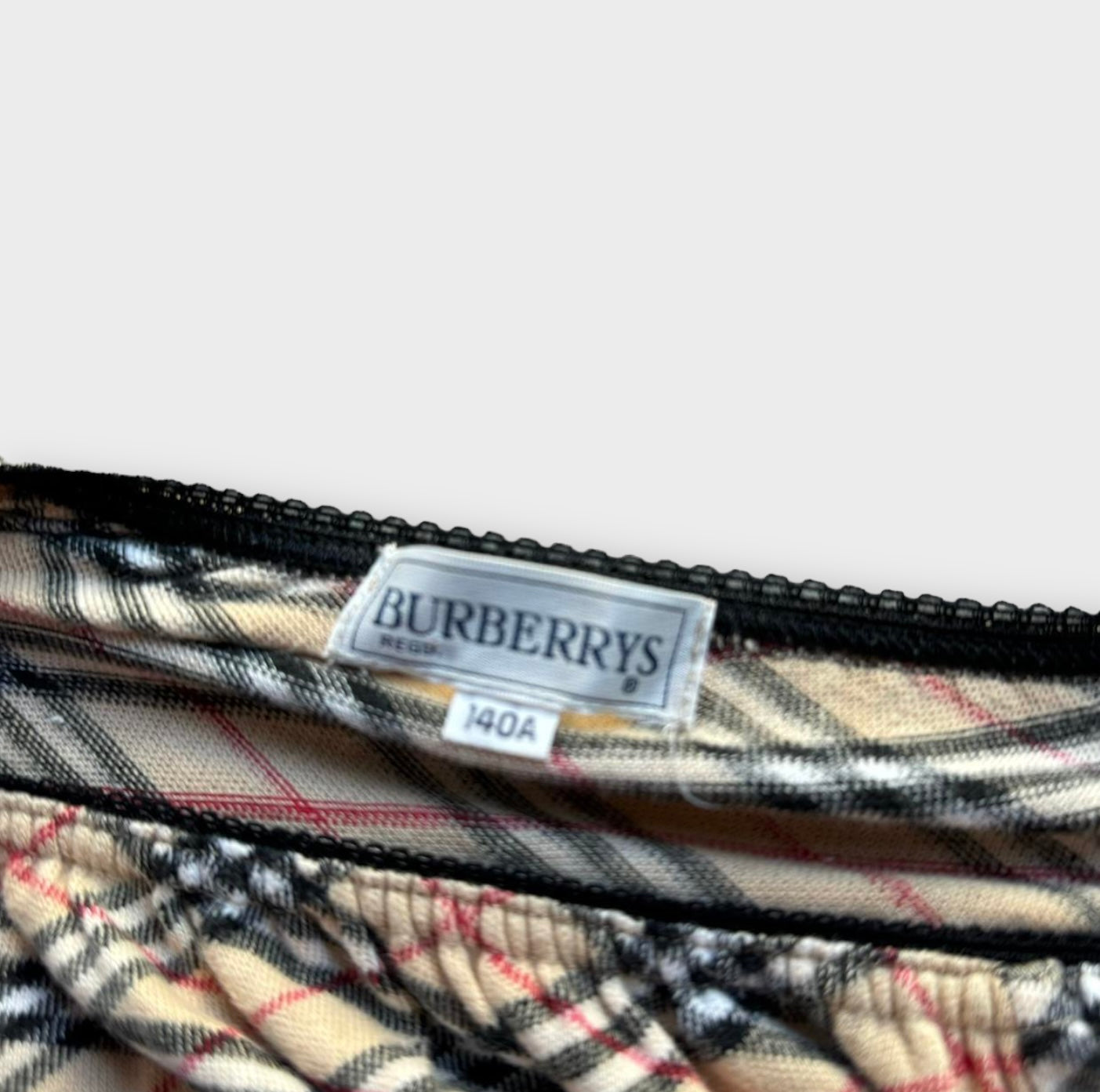 burberry plaid top