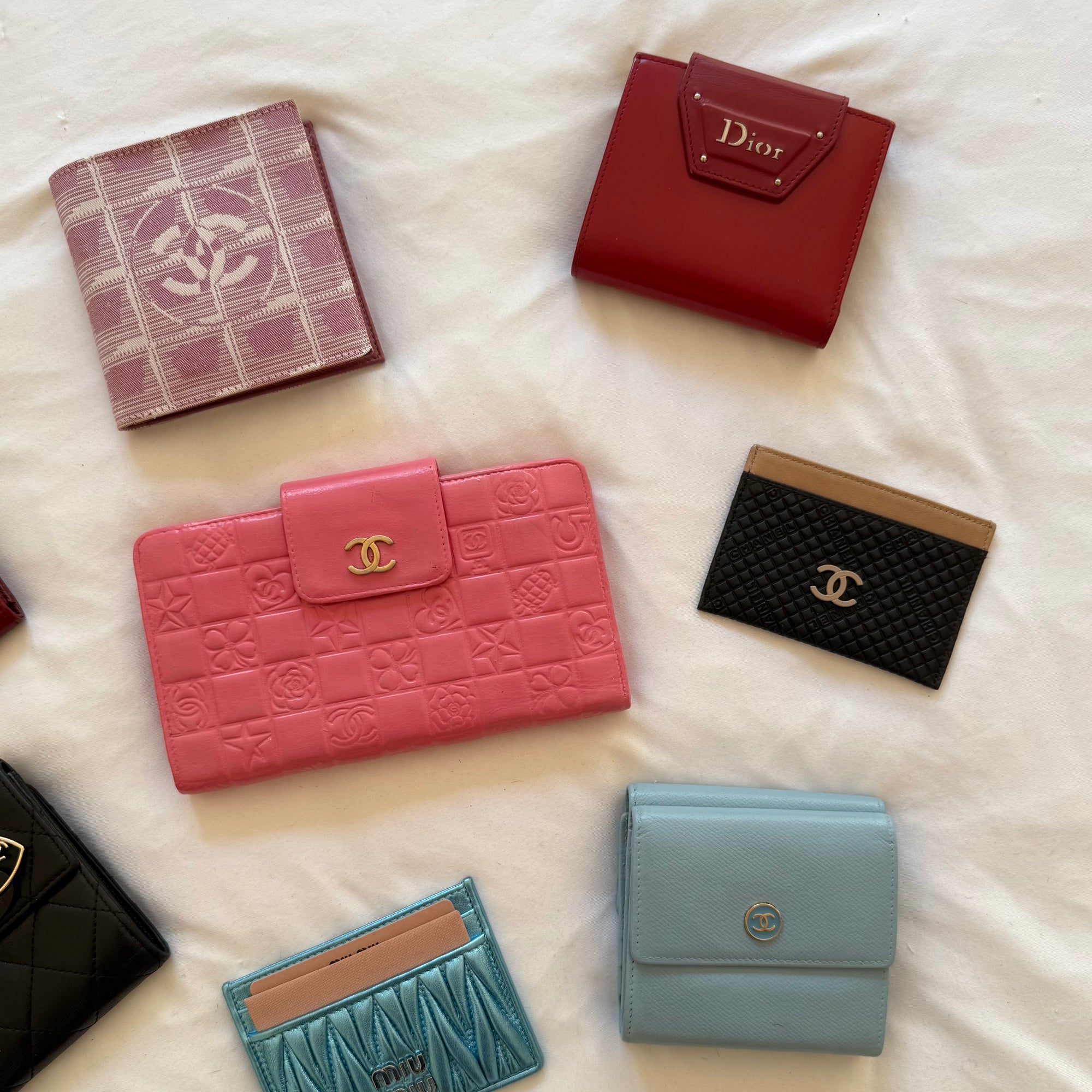 christian dior 2000s red wallet
