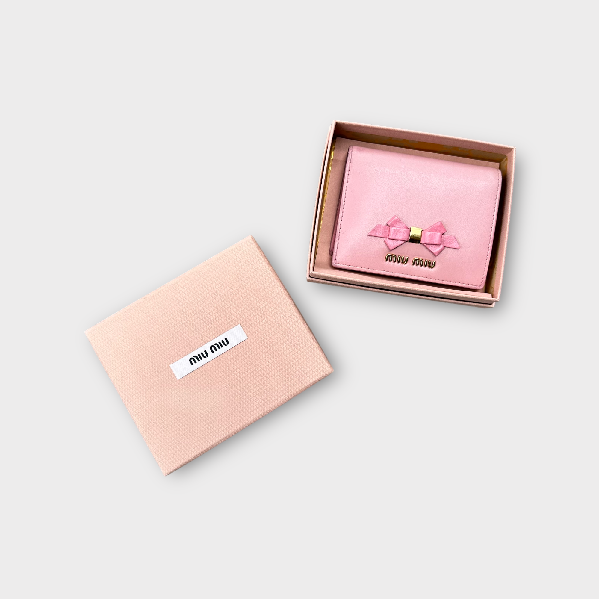 miu miu pink bow wallet