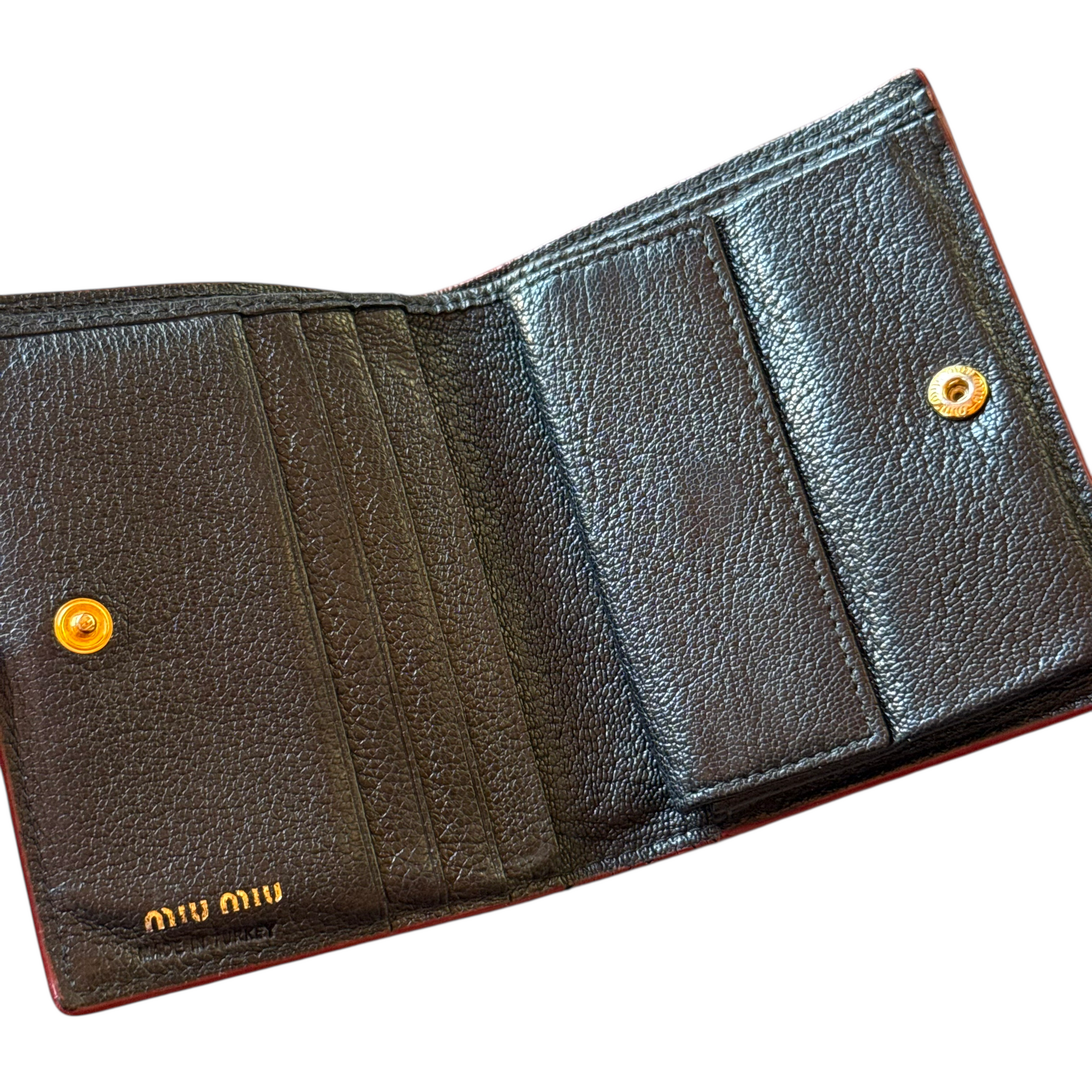 miu miu black heart wallet