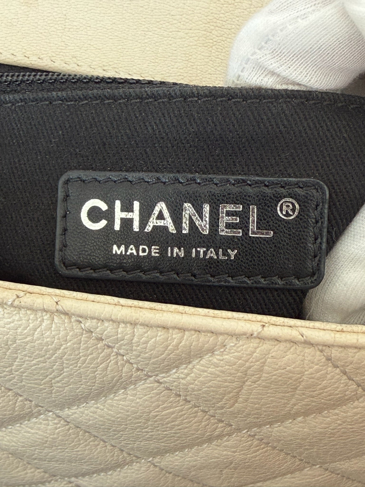 chanel 2010s white quilted flap bag