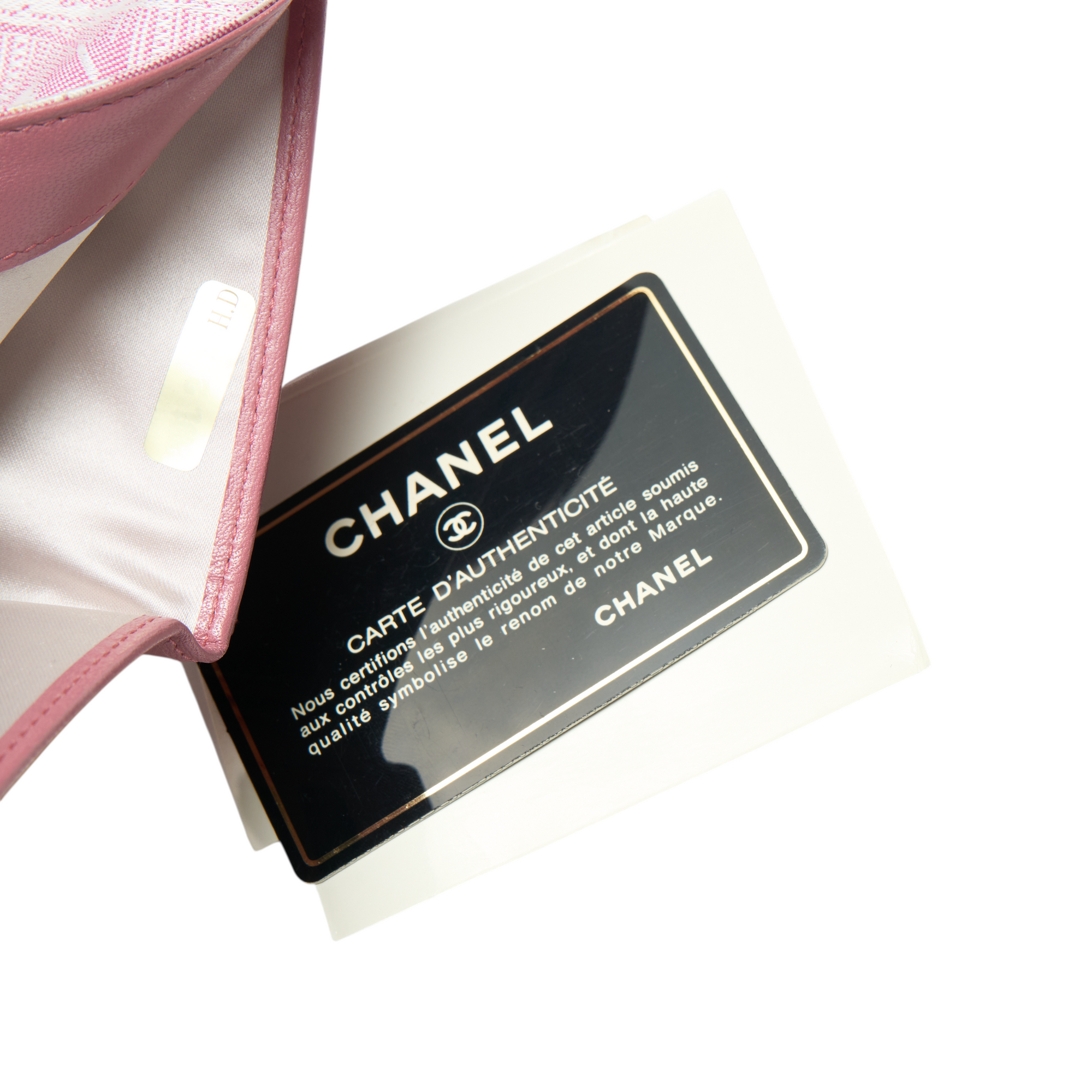 chanel 2000s pink wallet