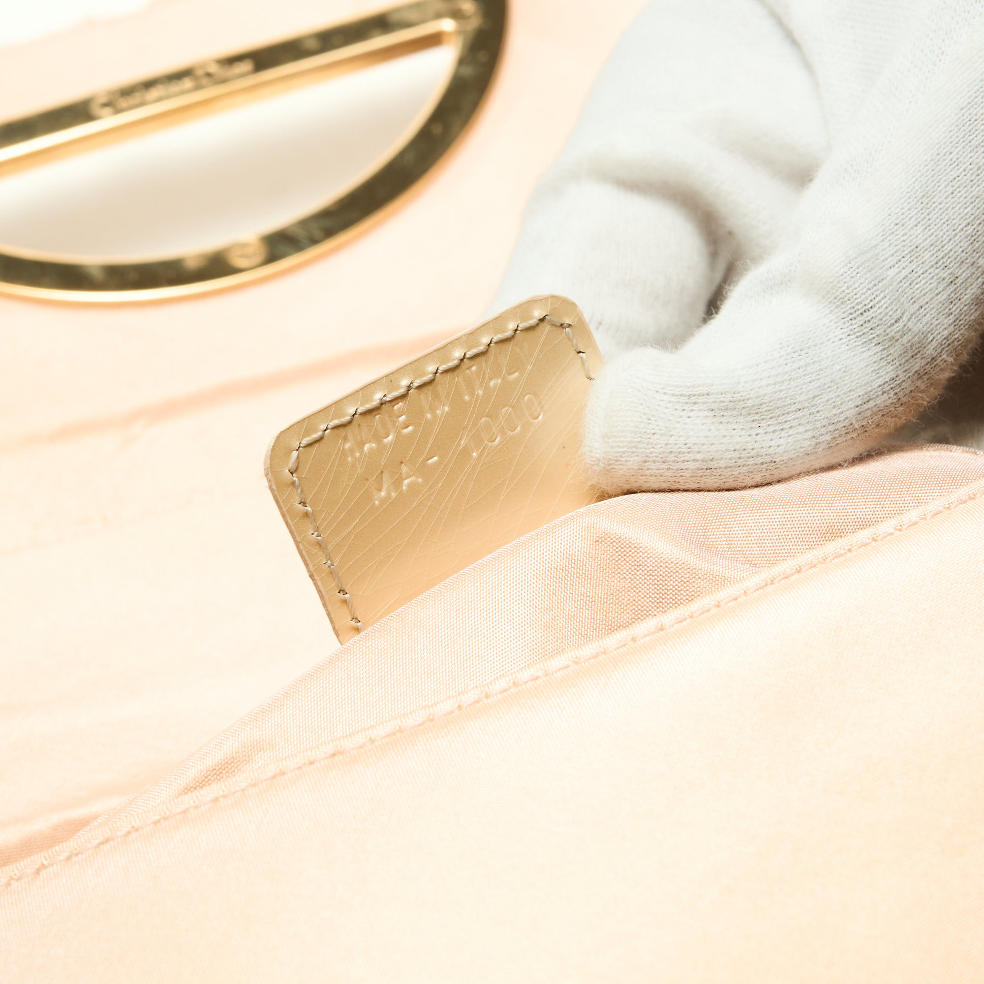 christian dior 2000s pink malice pearl bag