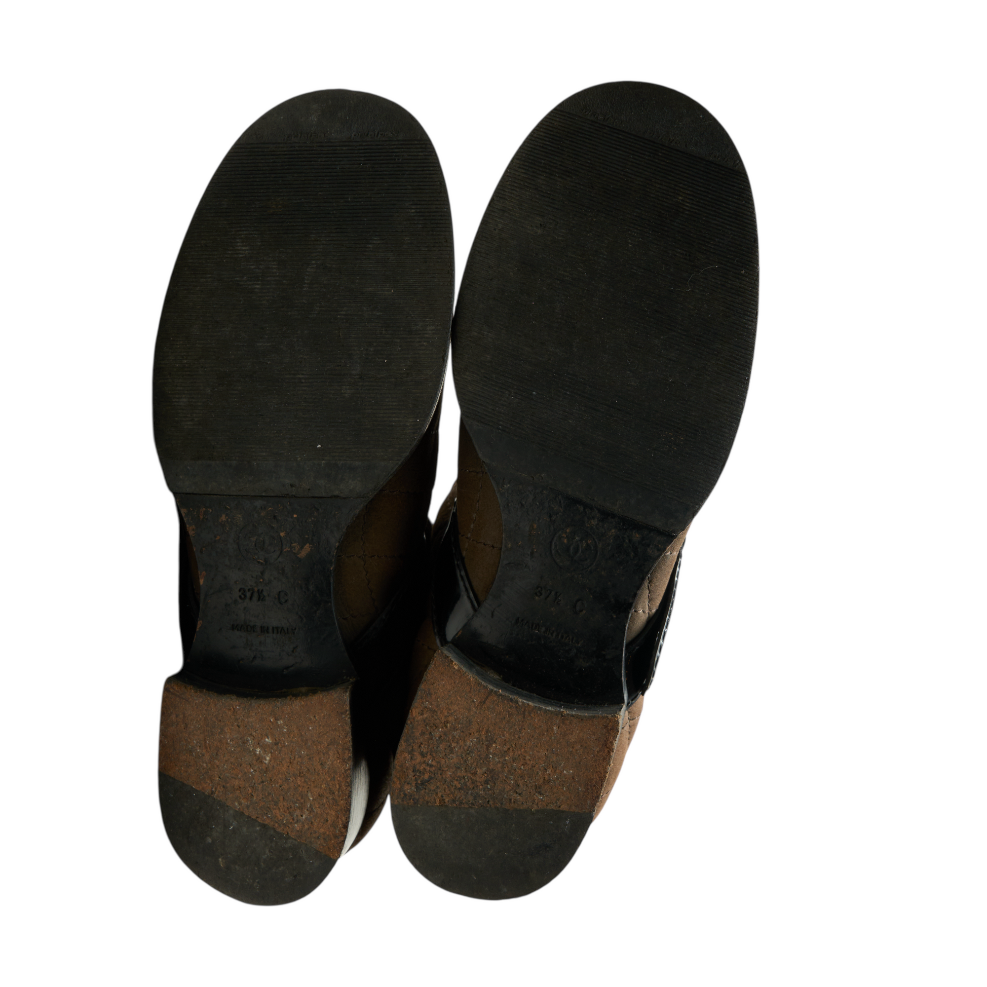 chanel 2000s brown suede boots