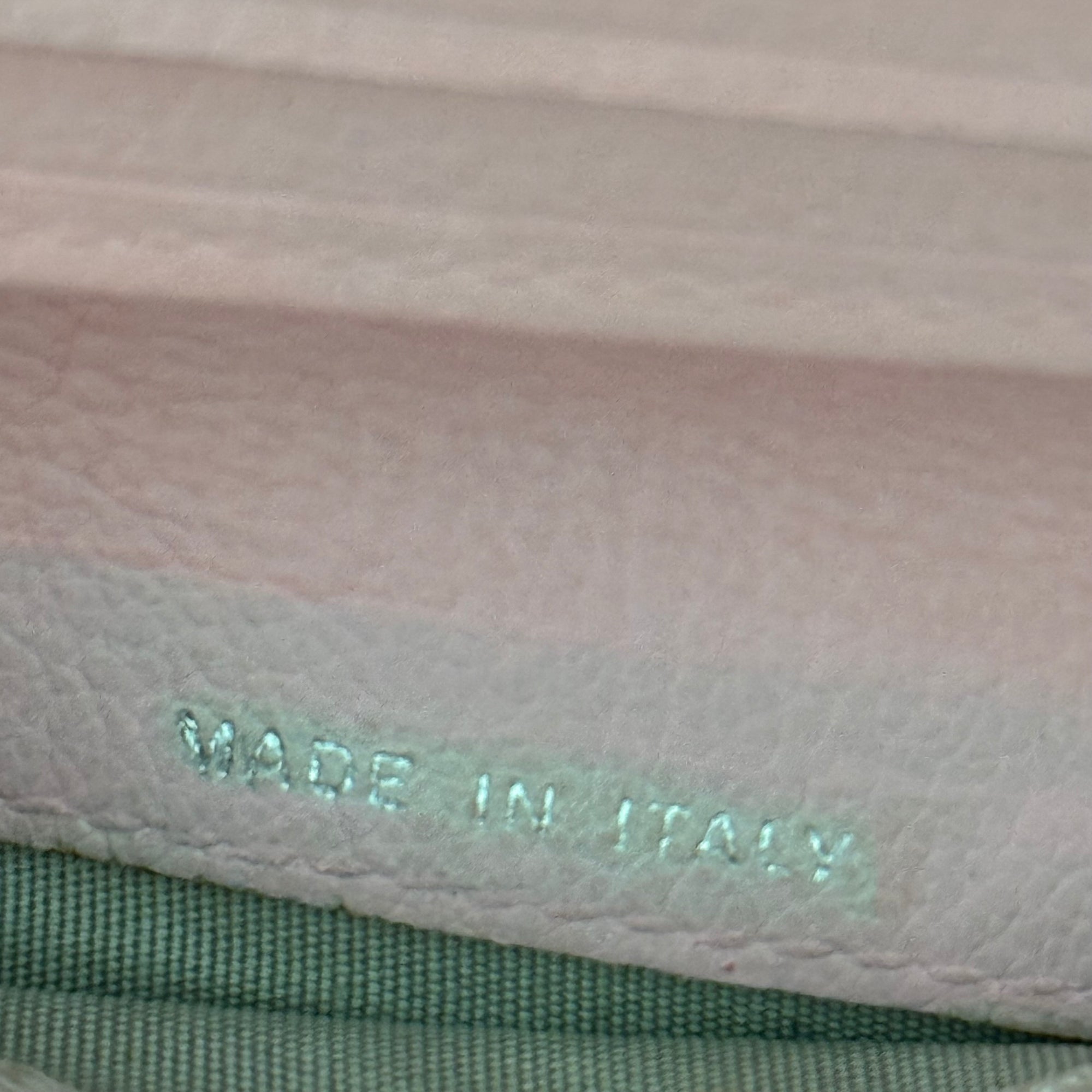 chanel 2000s pink wallet