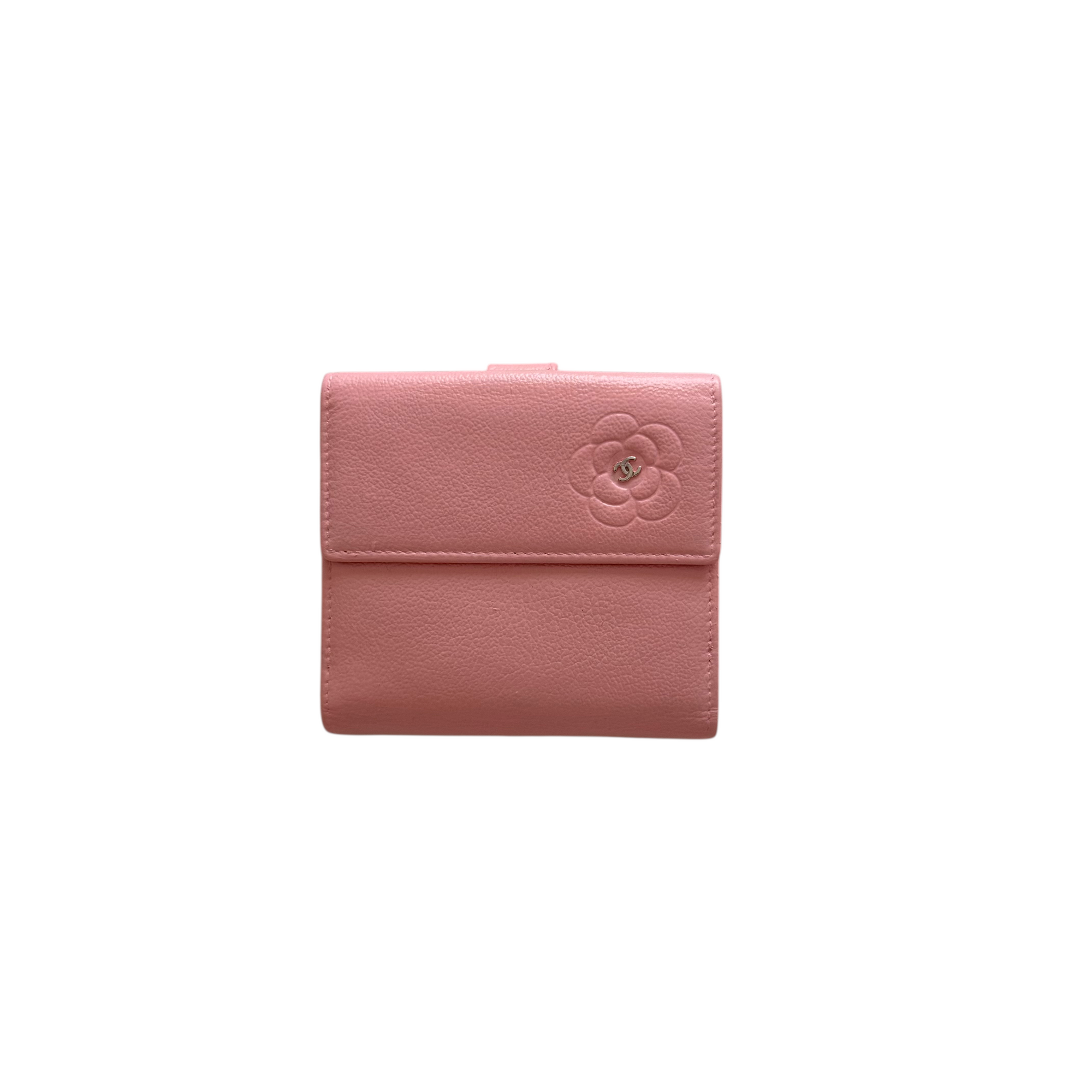 chanel 2000s pink wallet