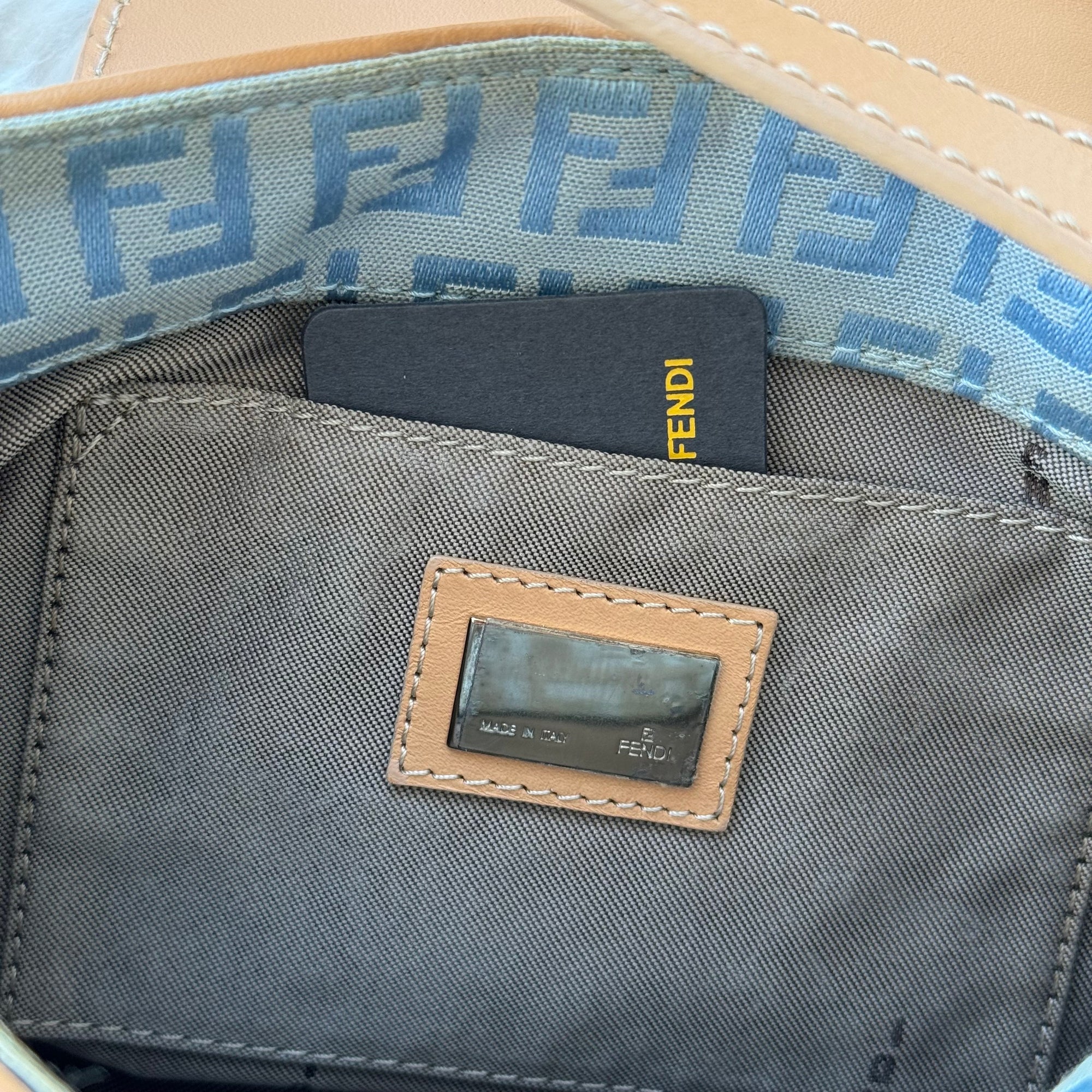 fendi 2000s zucchino drawstring shoulder bag