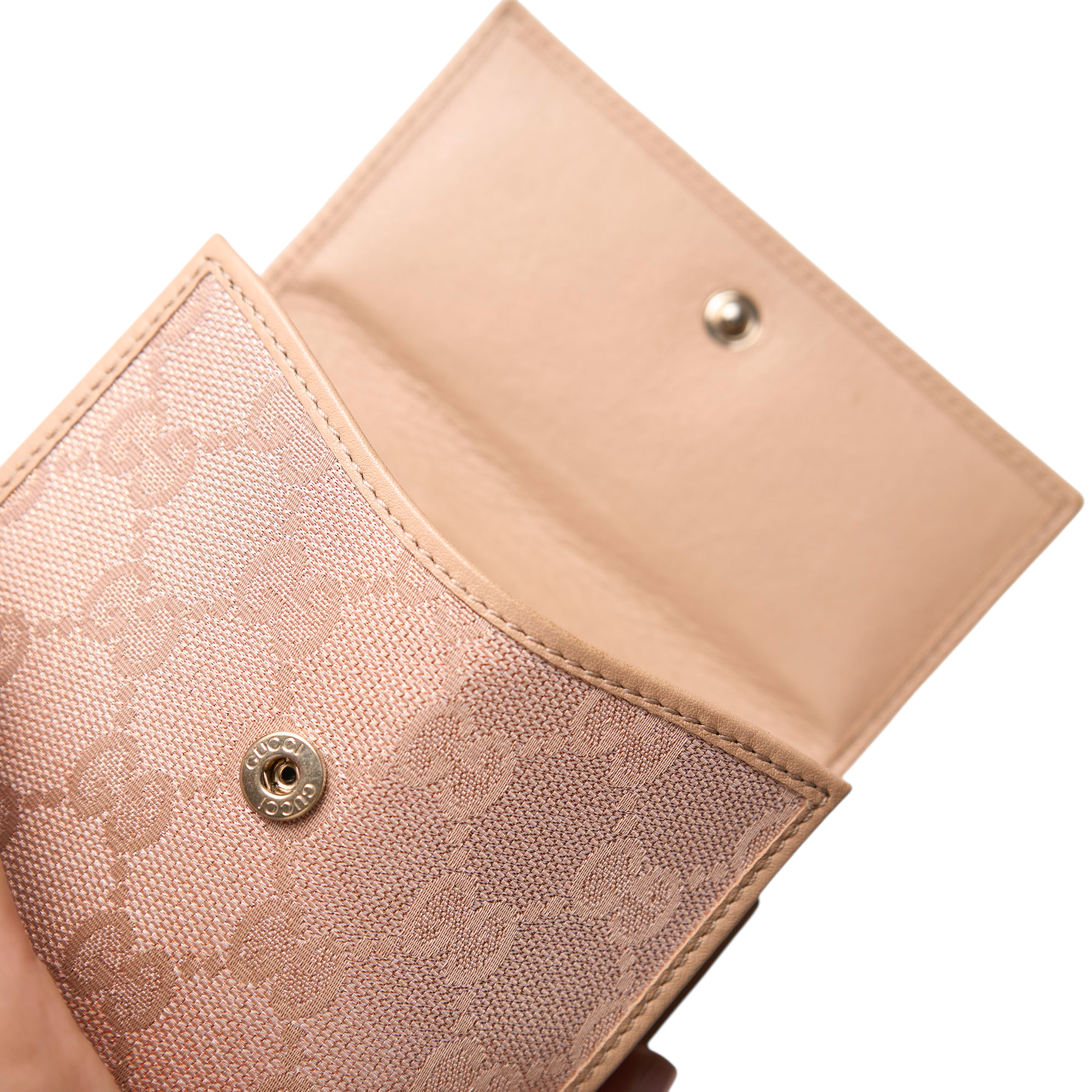 gucci 2000s tan heart wallet