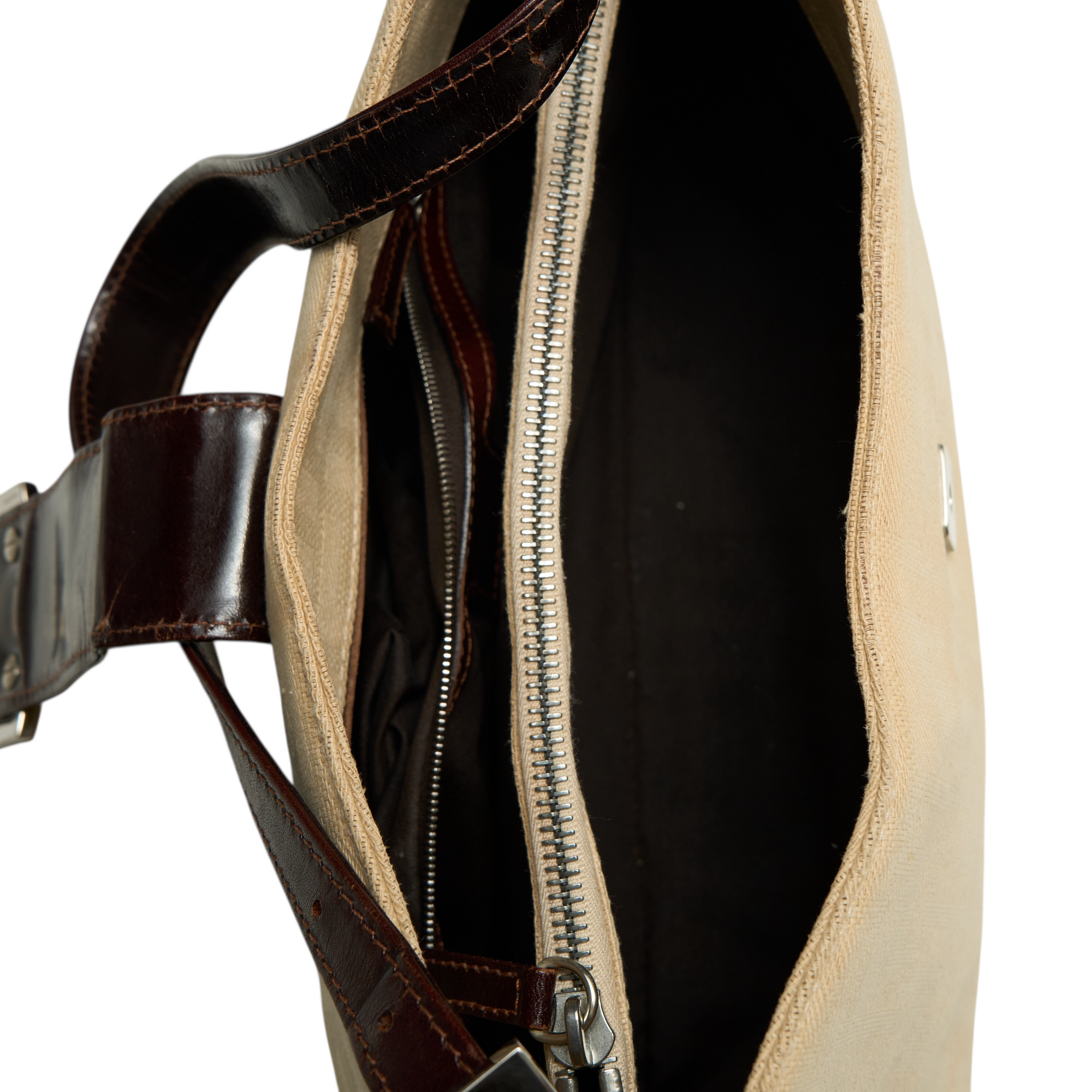 fendi 2000s cream mamma bucket bag