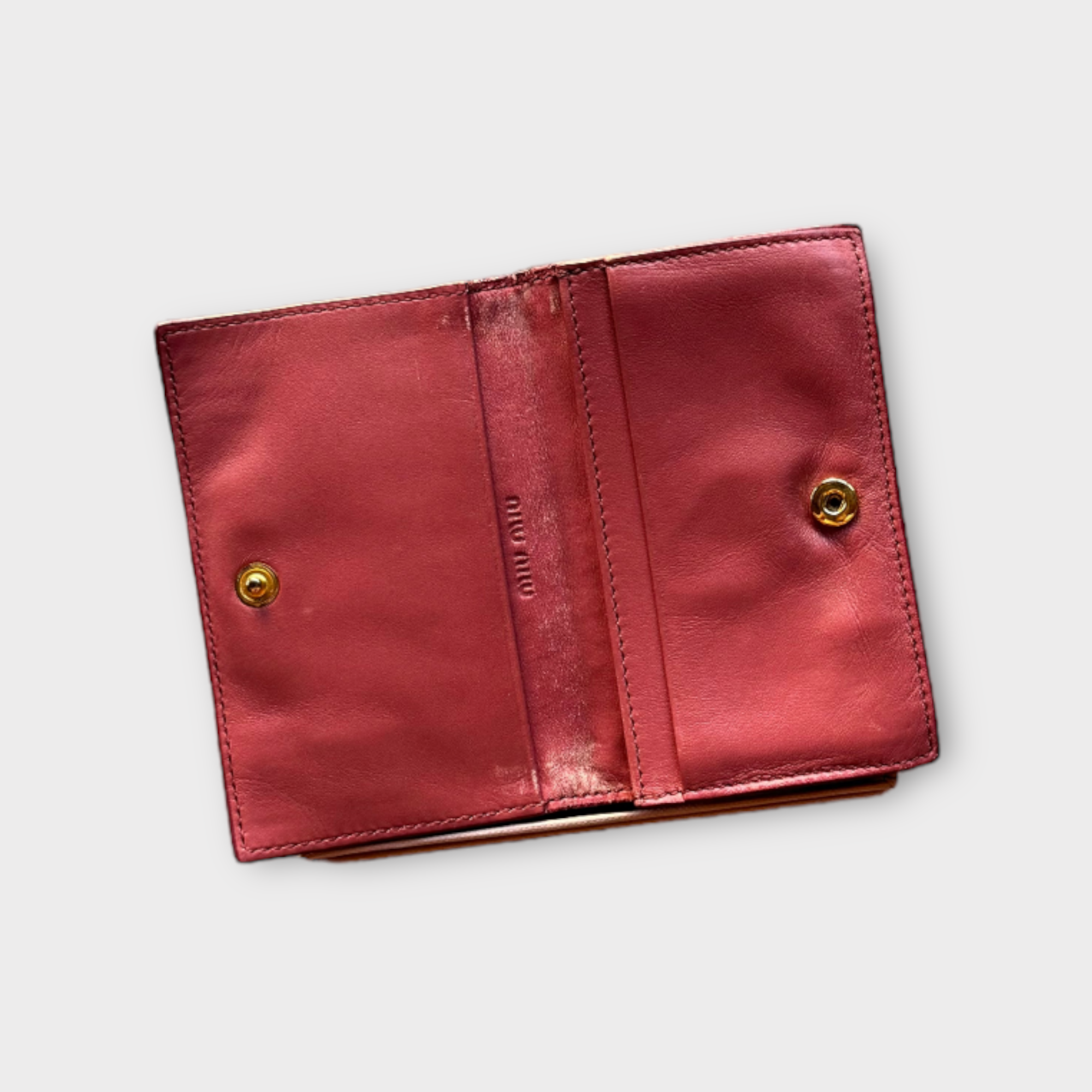 miu miu red brown crocodile wallet