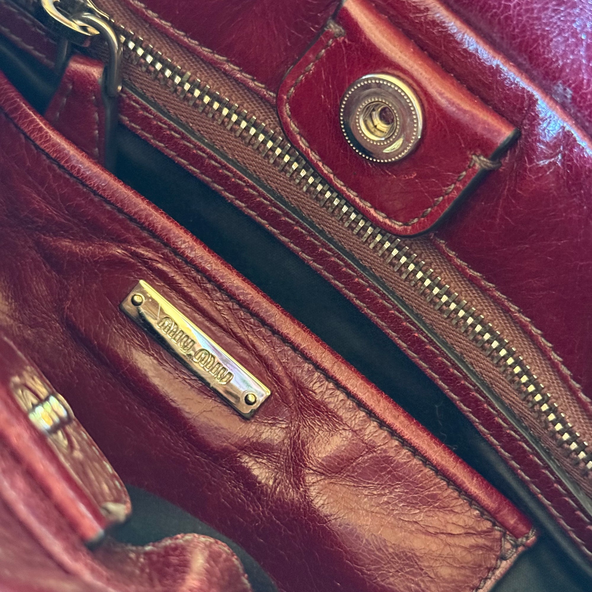 miu miu 2000s red shoulder bag