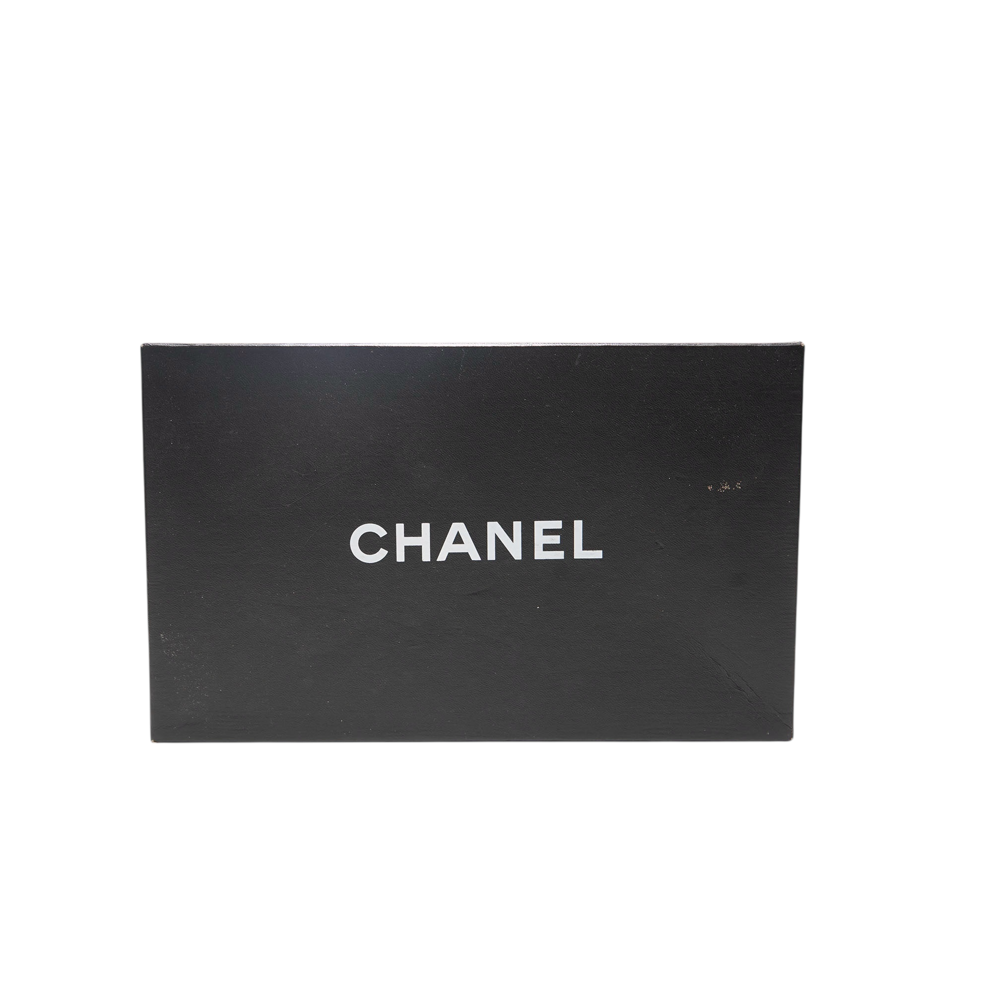 chanel 2000s cream kitten heels