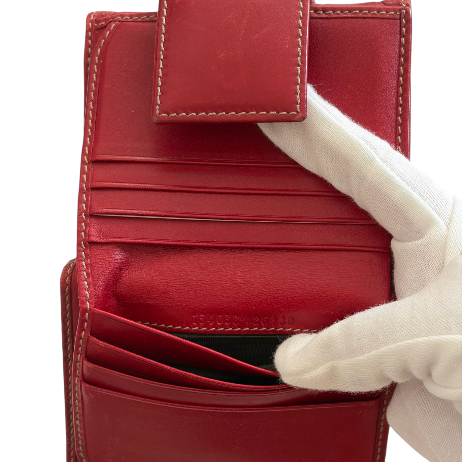 gucci red heart lock wallet